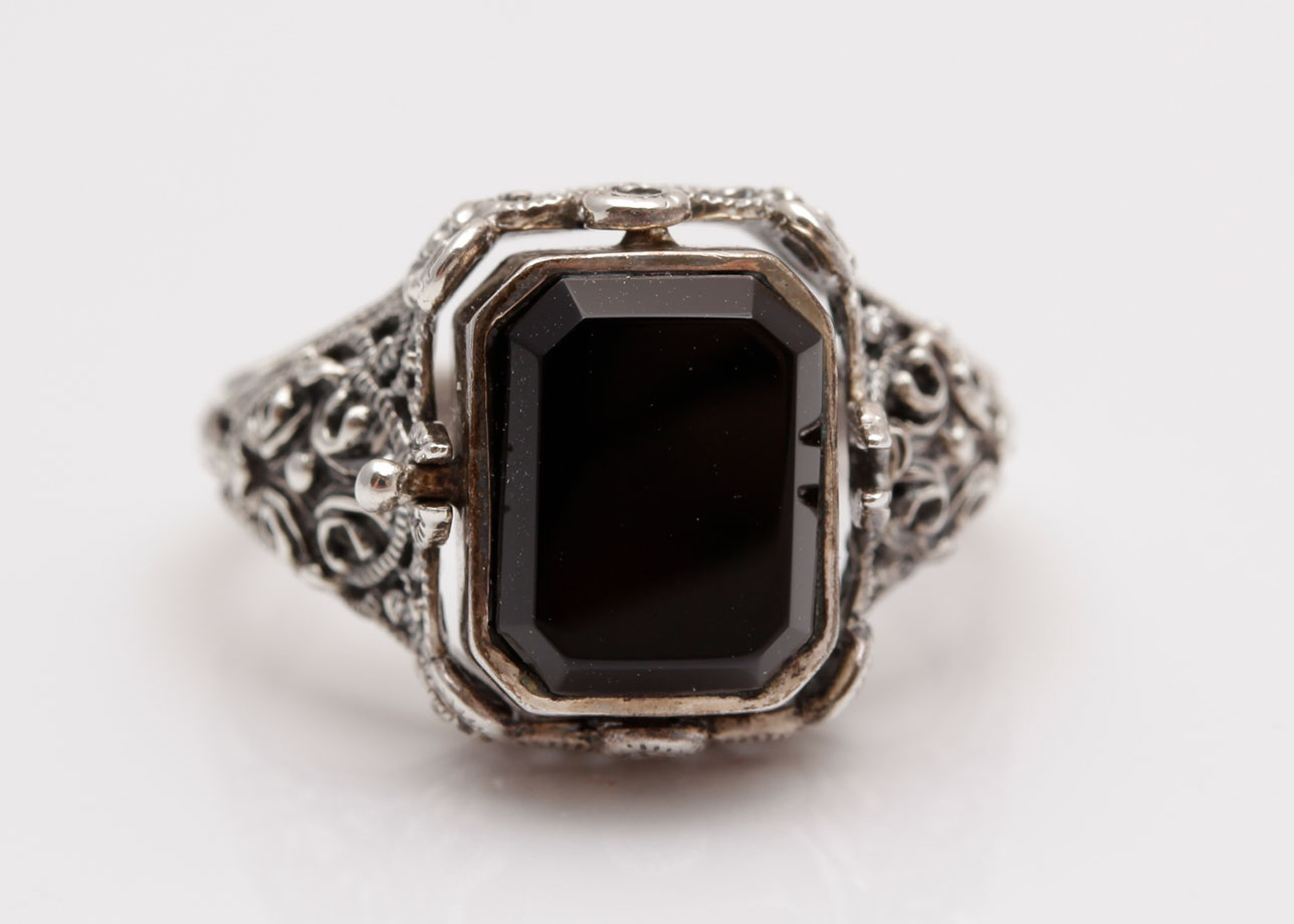 Vintage Sterling Silver Cameo and Black Onyx Flip Ring