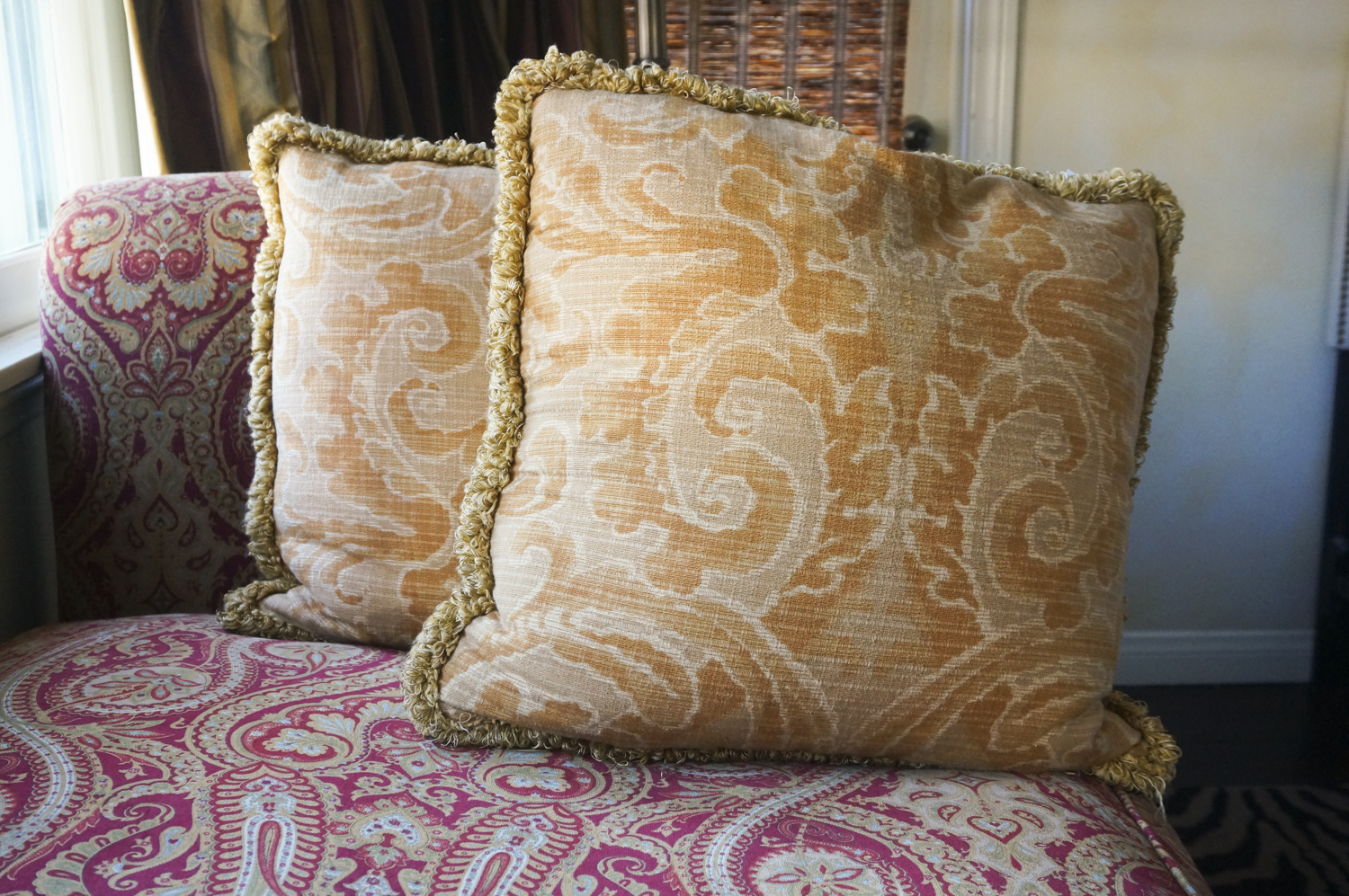 Victorian Influenced Double Arm Chaise Lounge