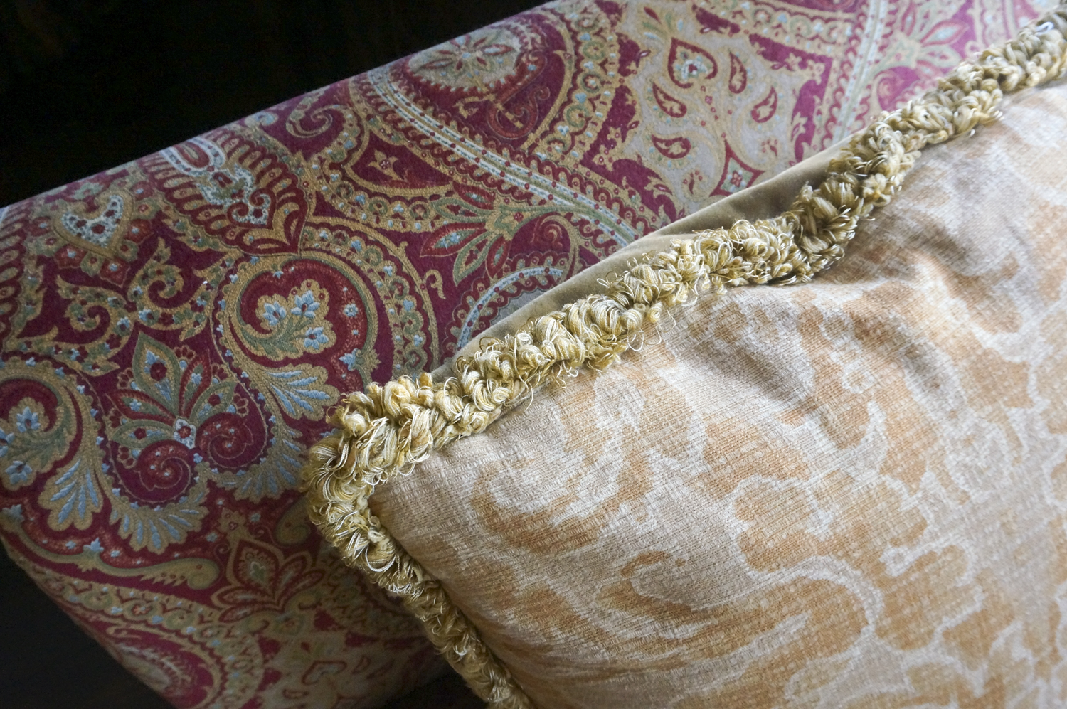 Victorian Influenced Double Arm Chaise Lounge