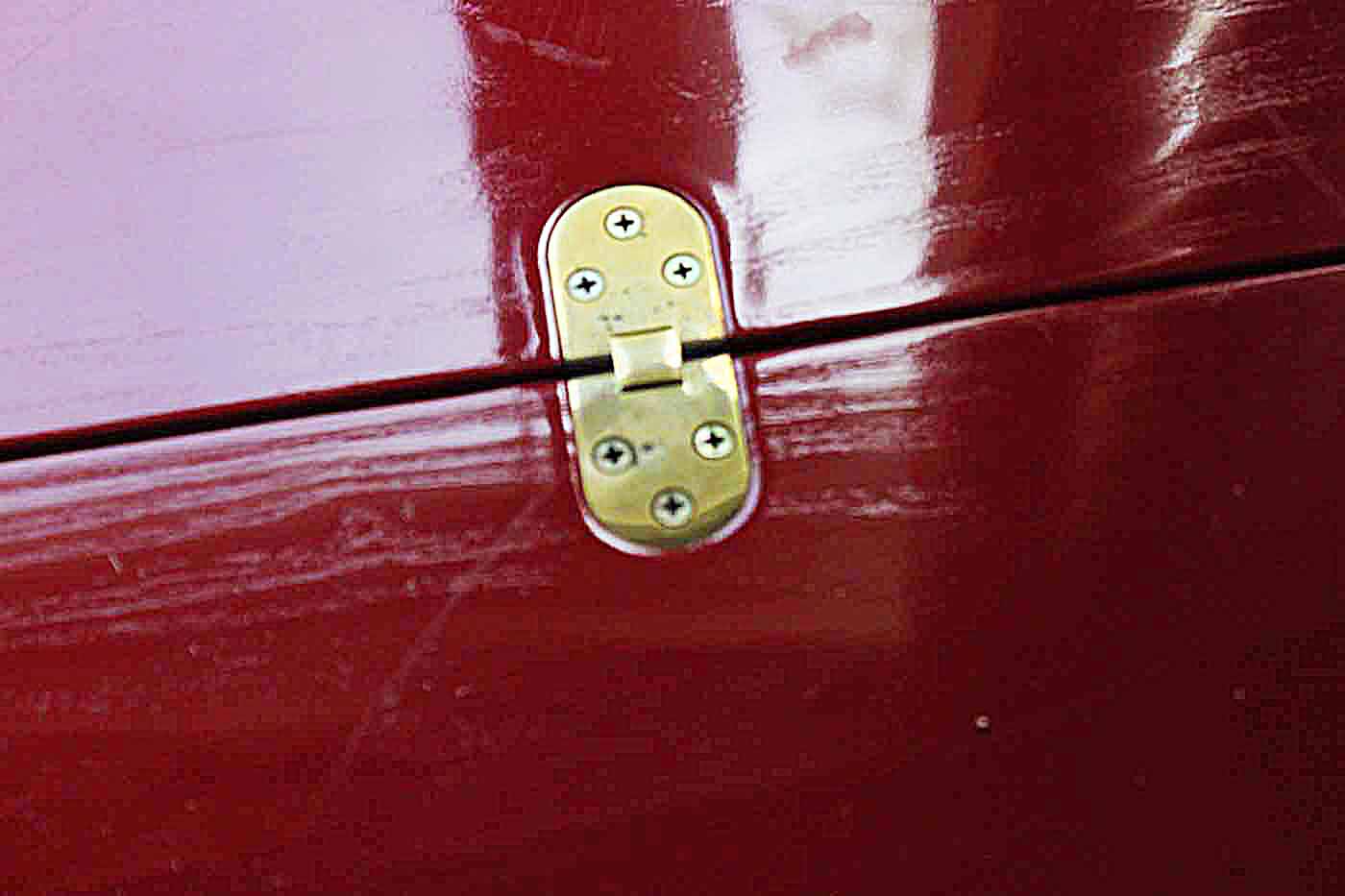Red Lacquered Gate Leg Table