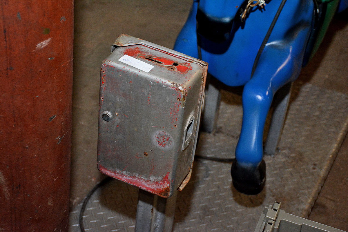 Vintage  Coin Operated Mechanical Horse Ride