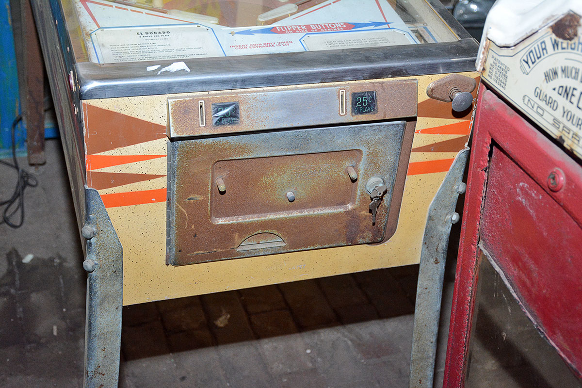 Vintage Gottlieb "El Dorado" Cowboy Theme Pinball Machine