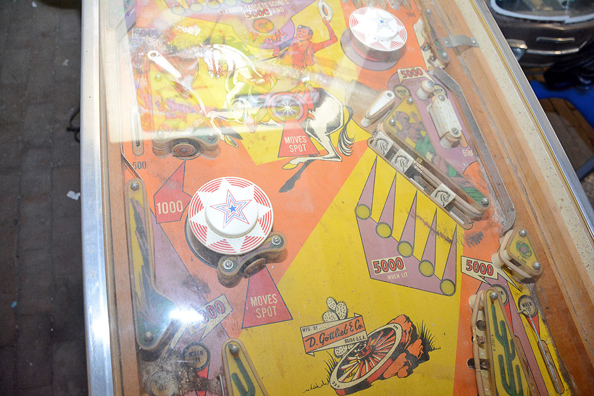 Vintage Gottlieb "El Dorado" Cowboy Theme Pinball Machine