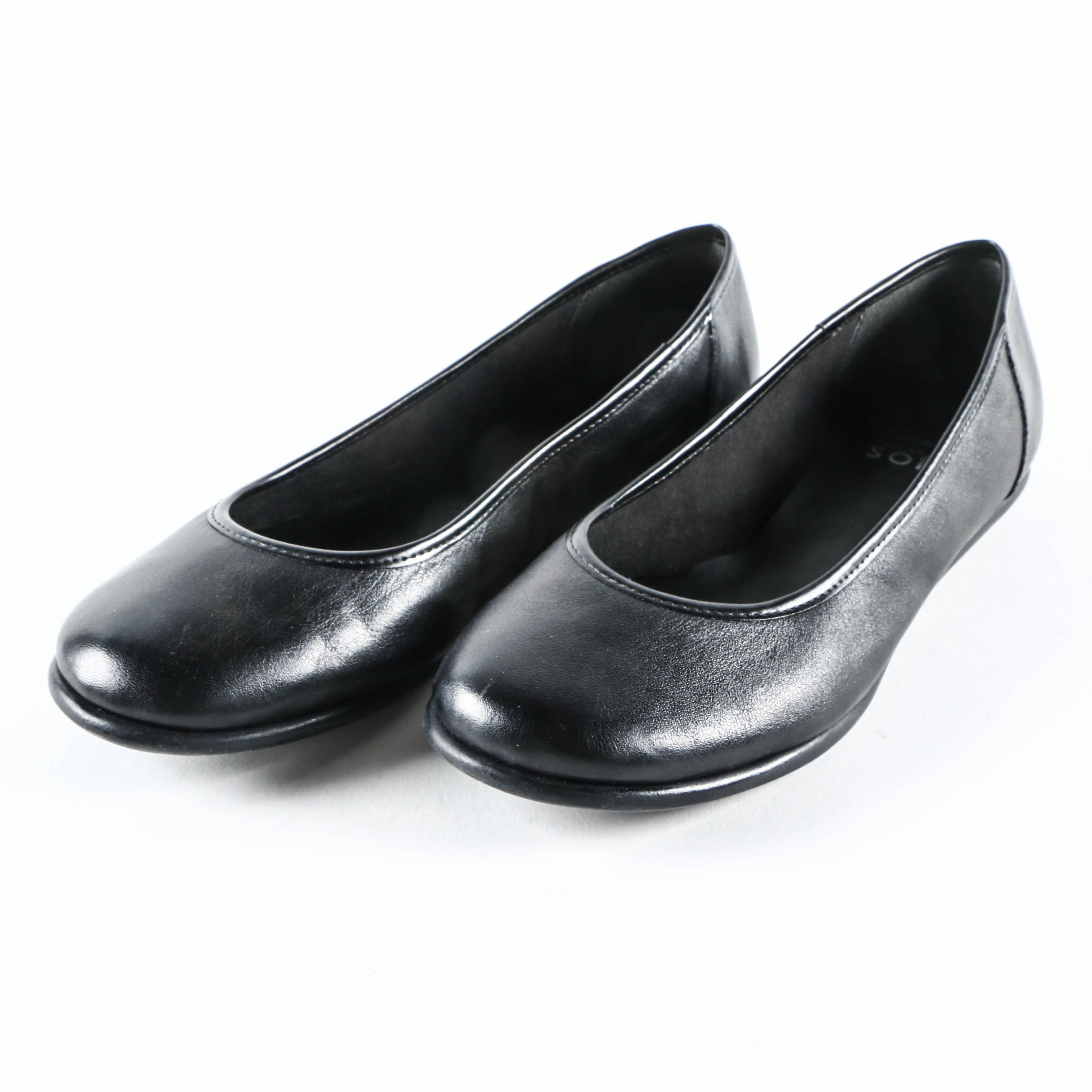 Clarks cushion hot sale soft flats