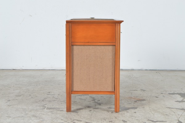 Vintage Magnavox Stereo Console