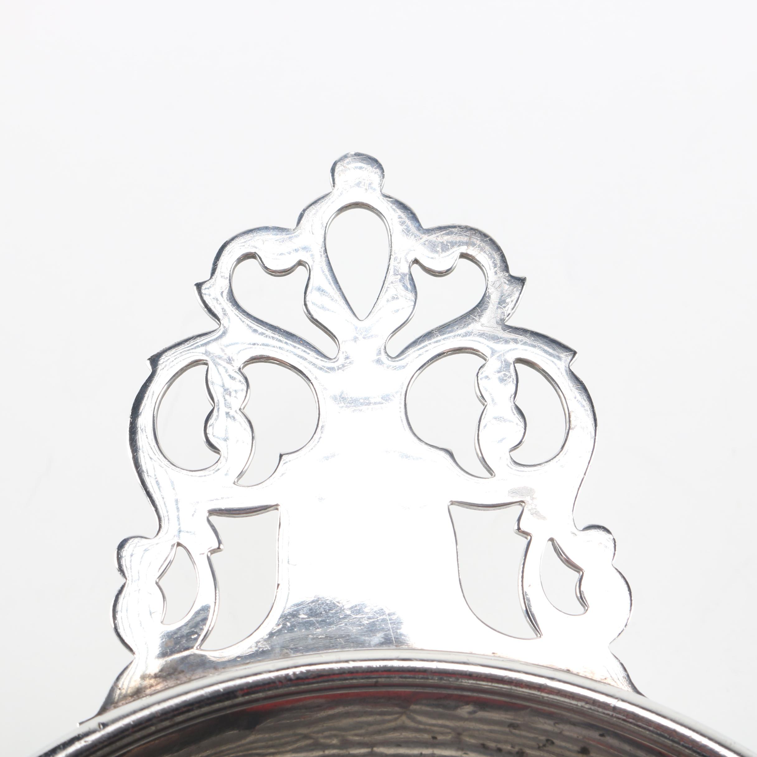 Wallace Silversmiths Sterling Silver Porringer