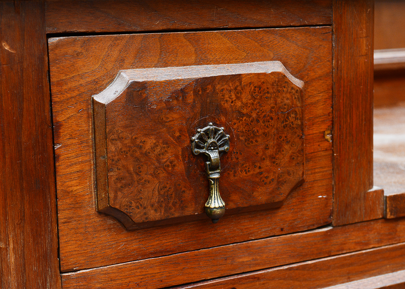 Antique Victorian Style Vanity Dresser With Mirror
