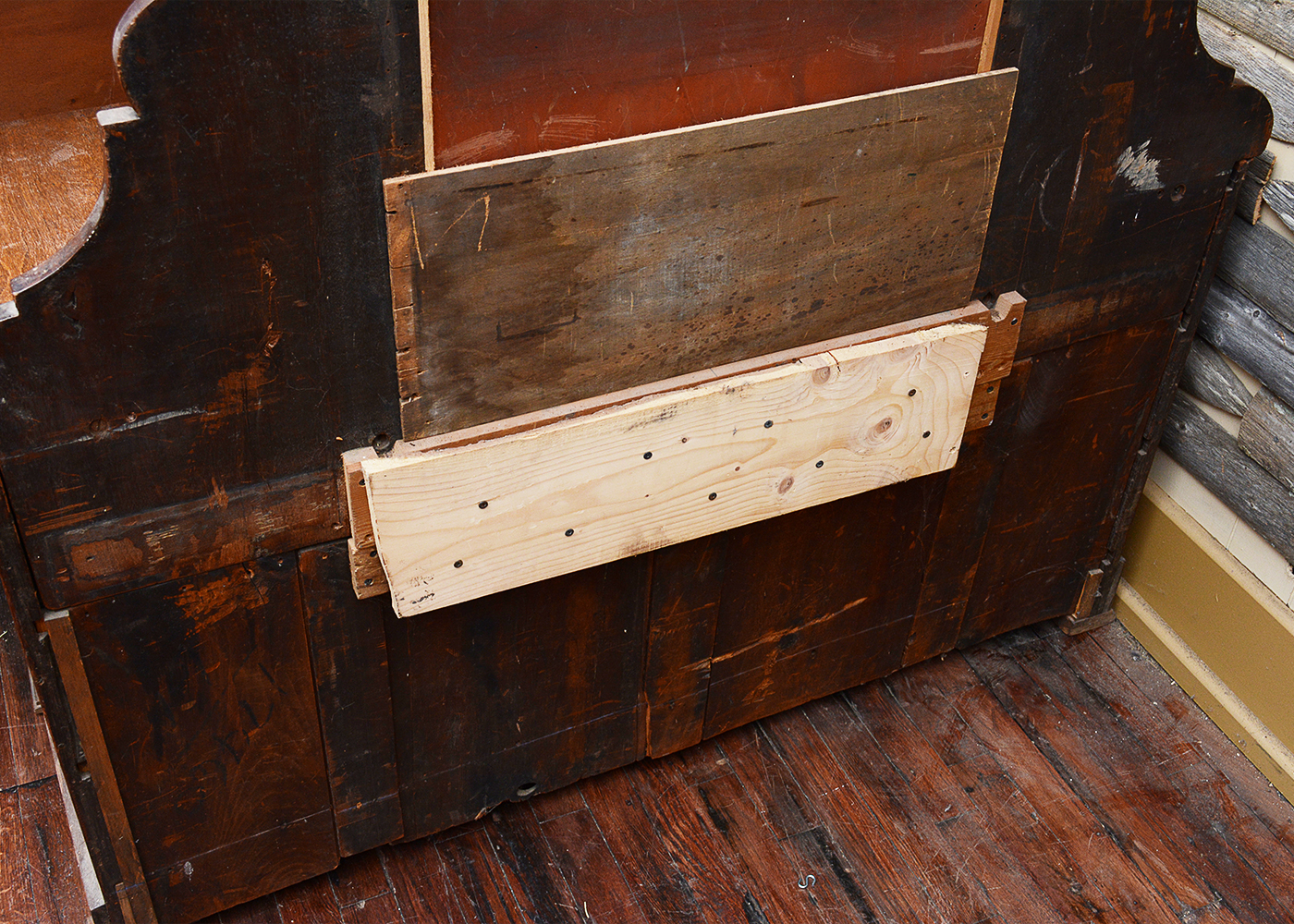Antique Victorian Style Vanity Dresser With Mirror