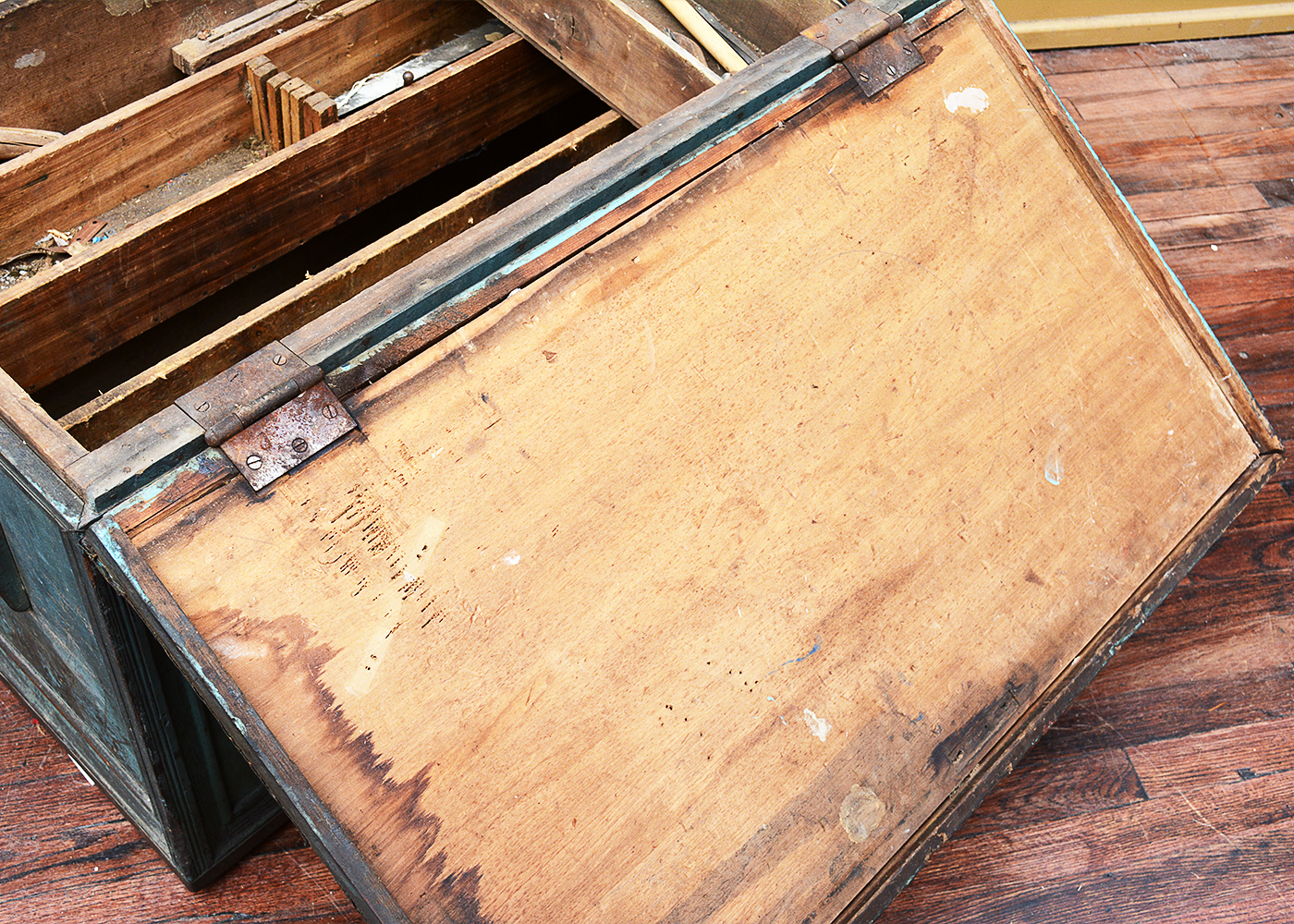 Trunk and Workshop Ephemera
