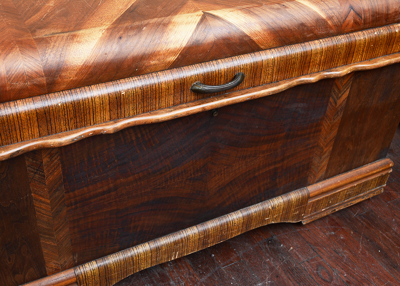 Vintage Roos Cedar Chest