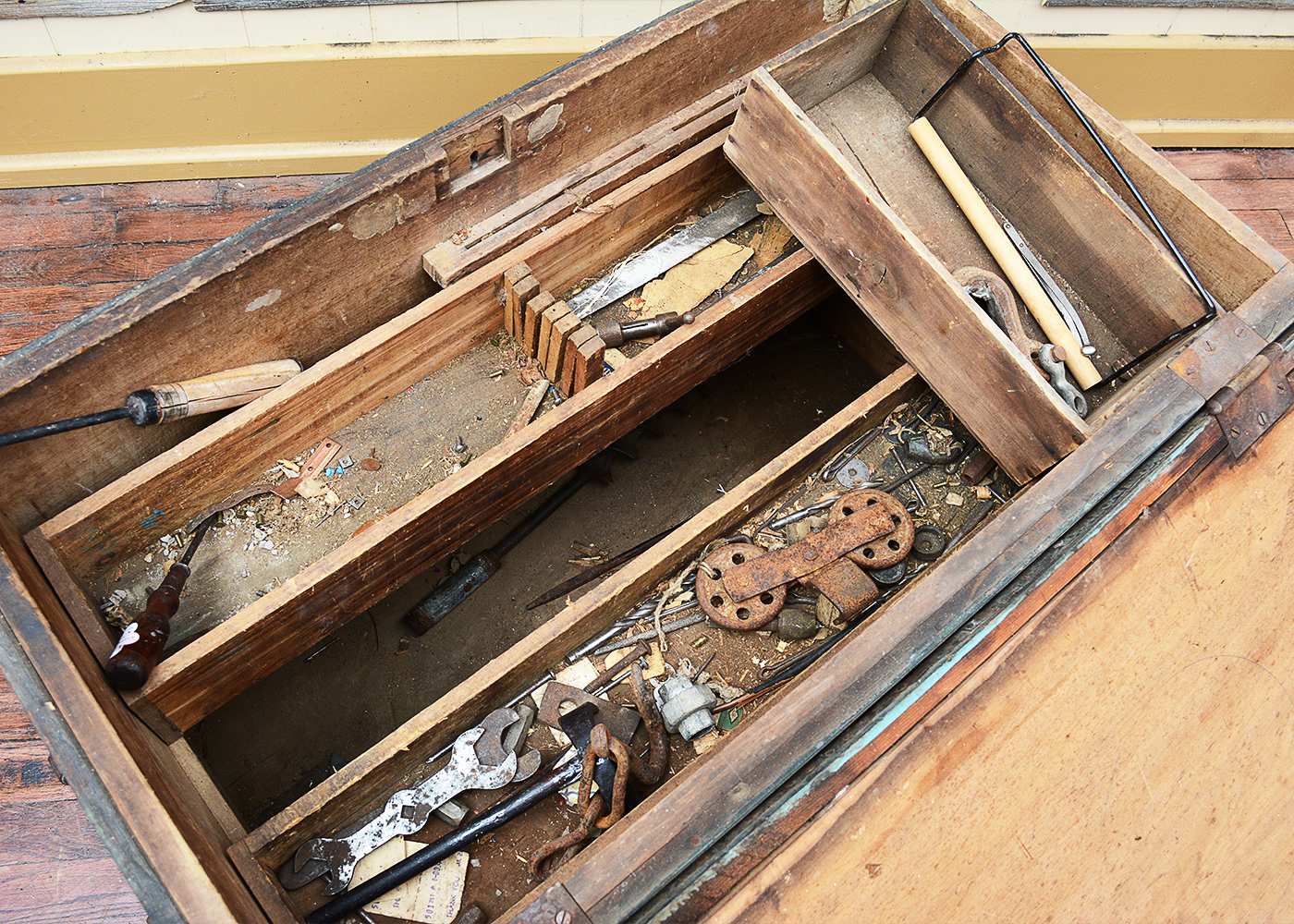 Trunk and Workshop Ephemera
