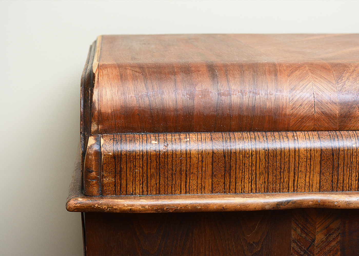 Vintage Roos Cedar Chest