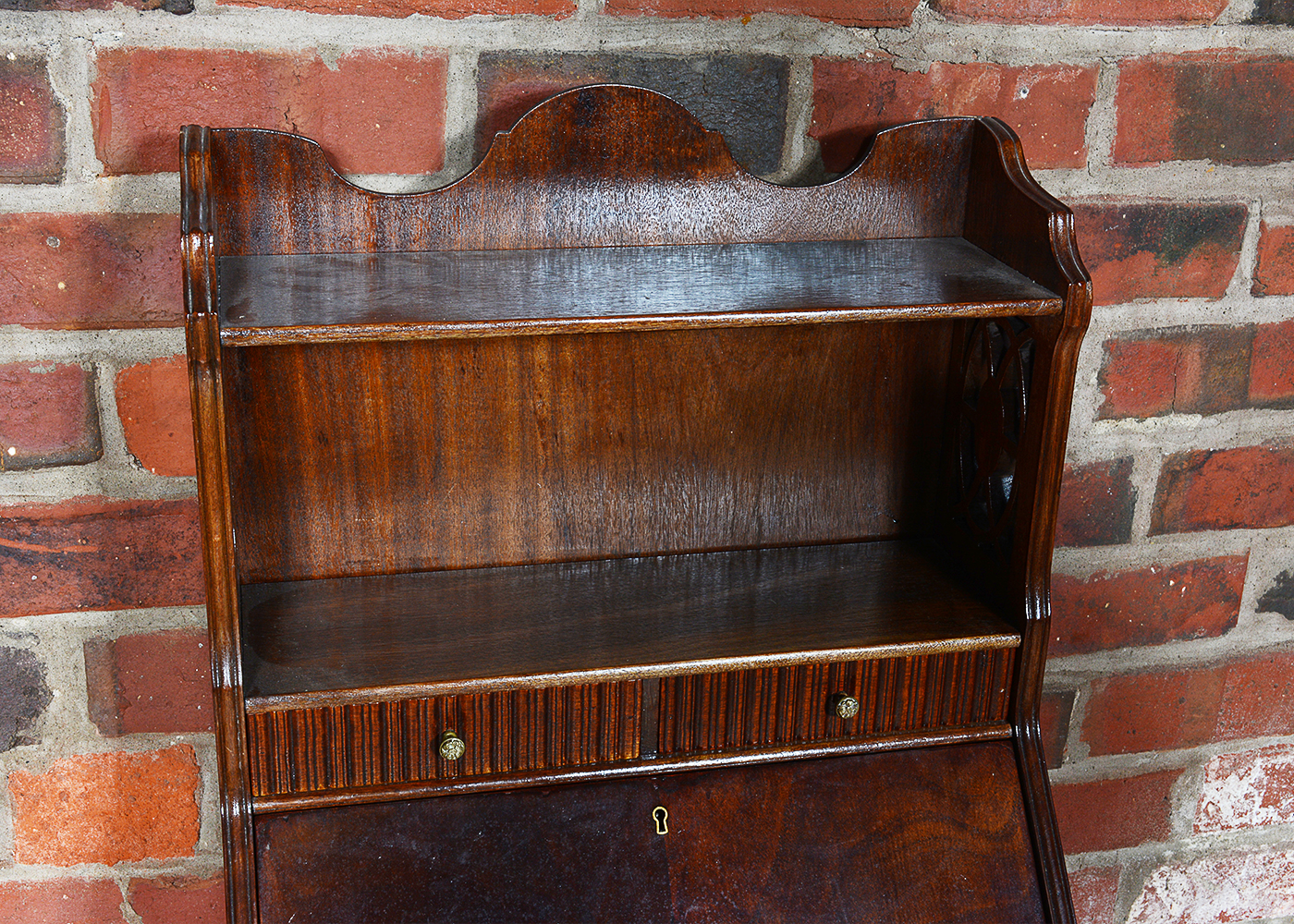 Early 20th Century Colonial Manufacturing Co. Mahogany Secretary Desk