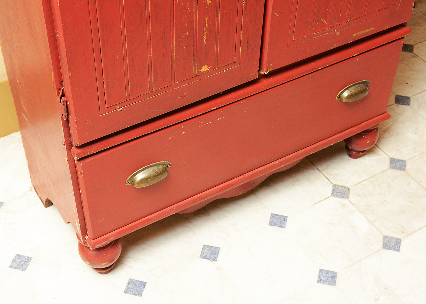 Red-Painted Country-Style Entertainment Cabinet