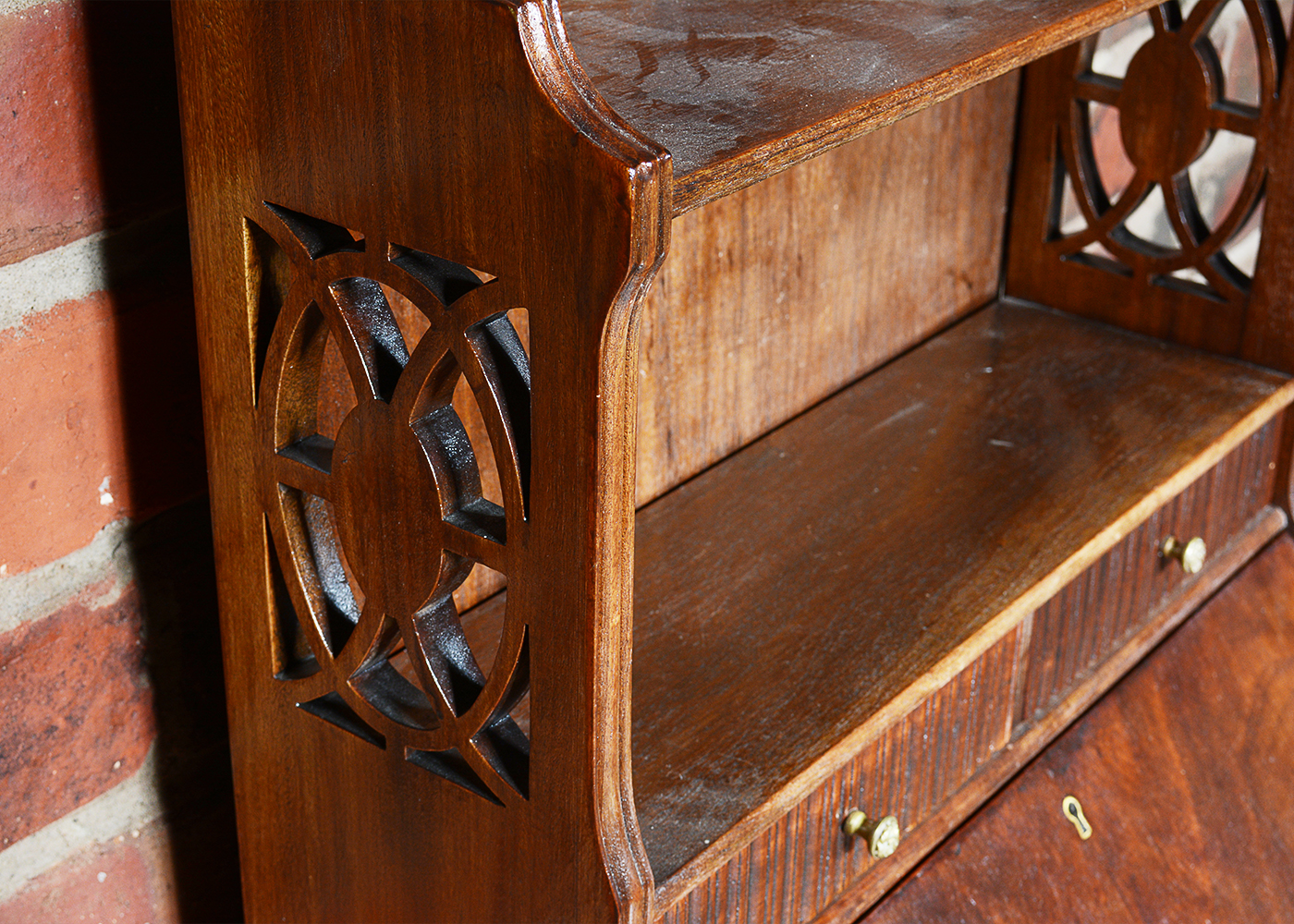 Early 20th Century Colonial Manufacturing Co. Mahogany Secretary Desk