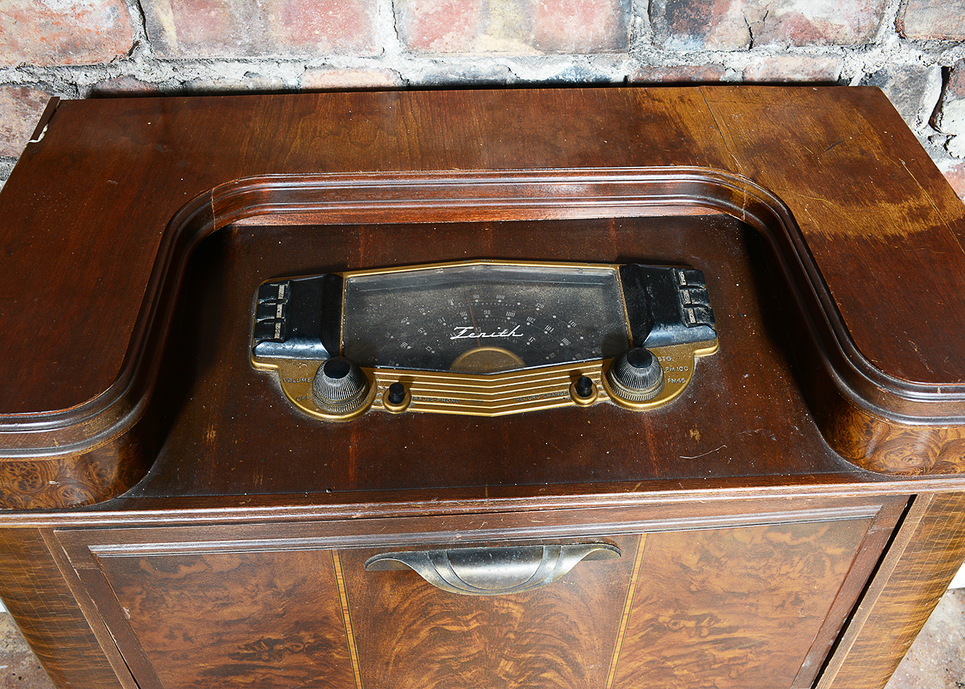 1940s Zenith Radio and Record Player Console