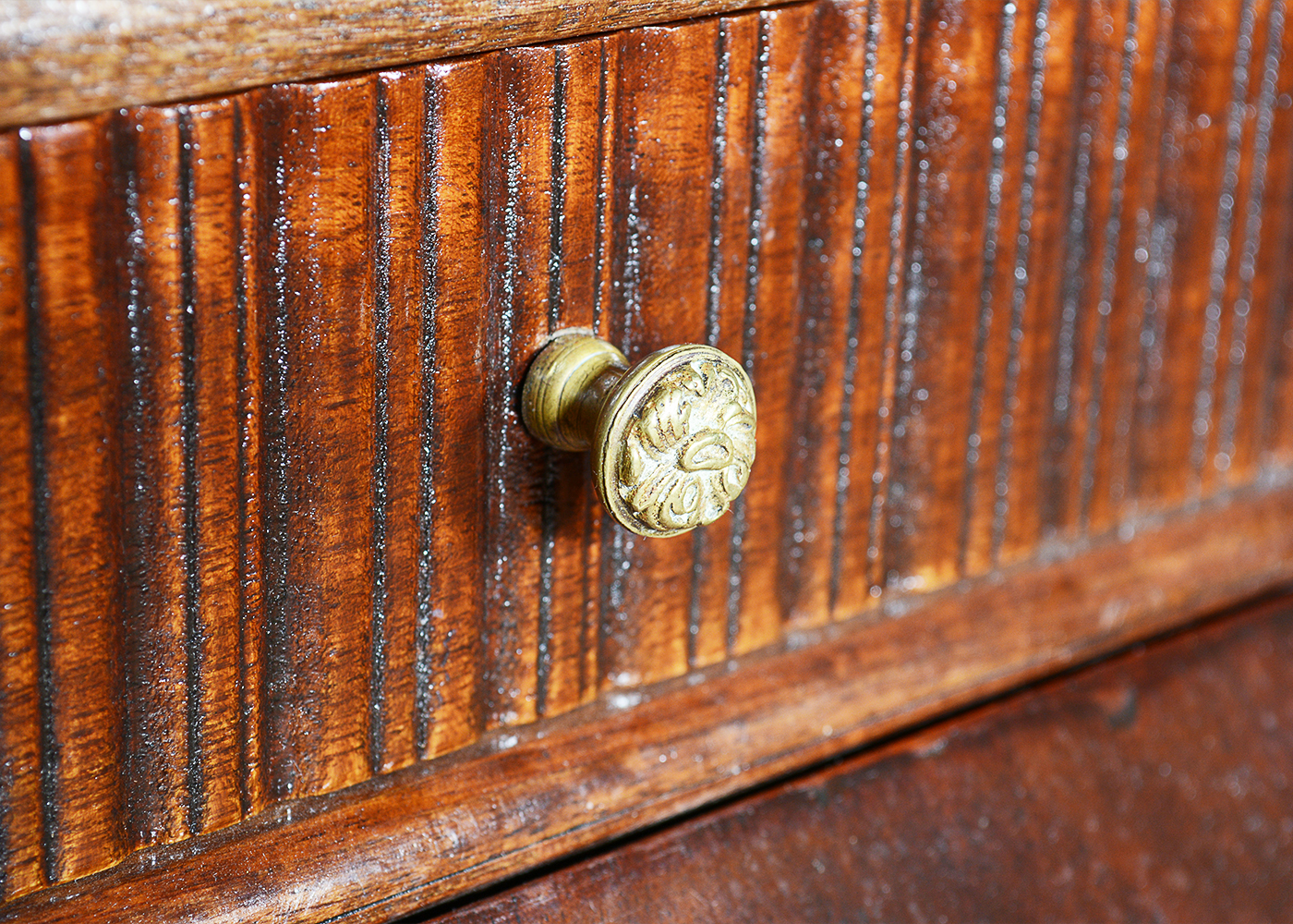 Early 20th Century Colonial Manufacturing Co. Mahogany Secretary Desk