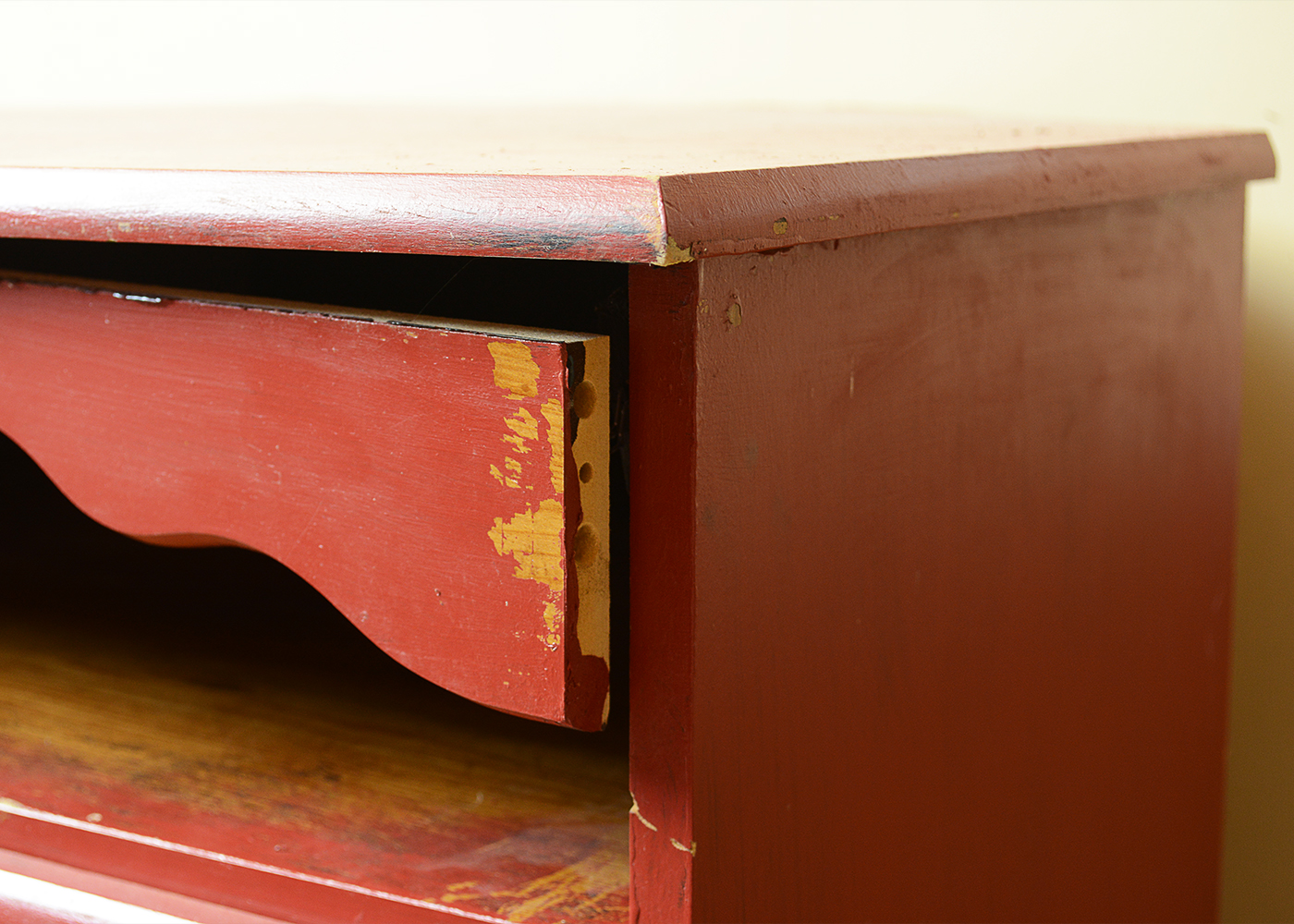 Red-Painted Country-Style Entertainment Cabinet