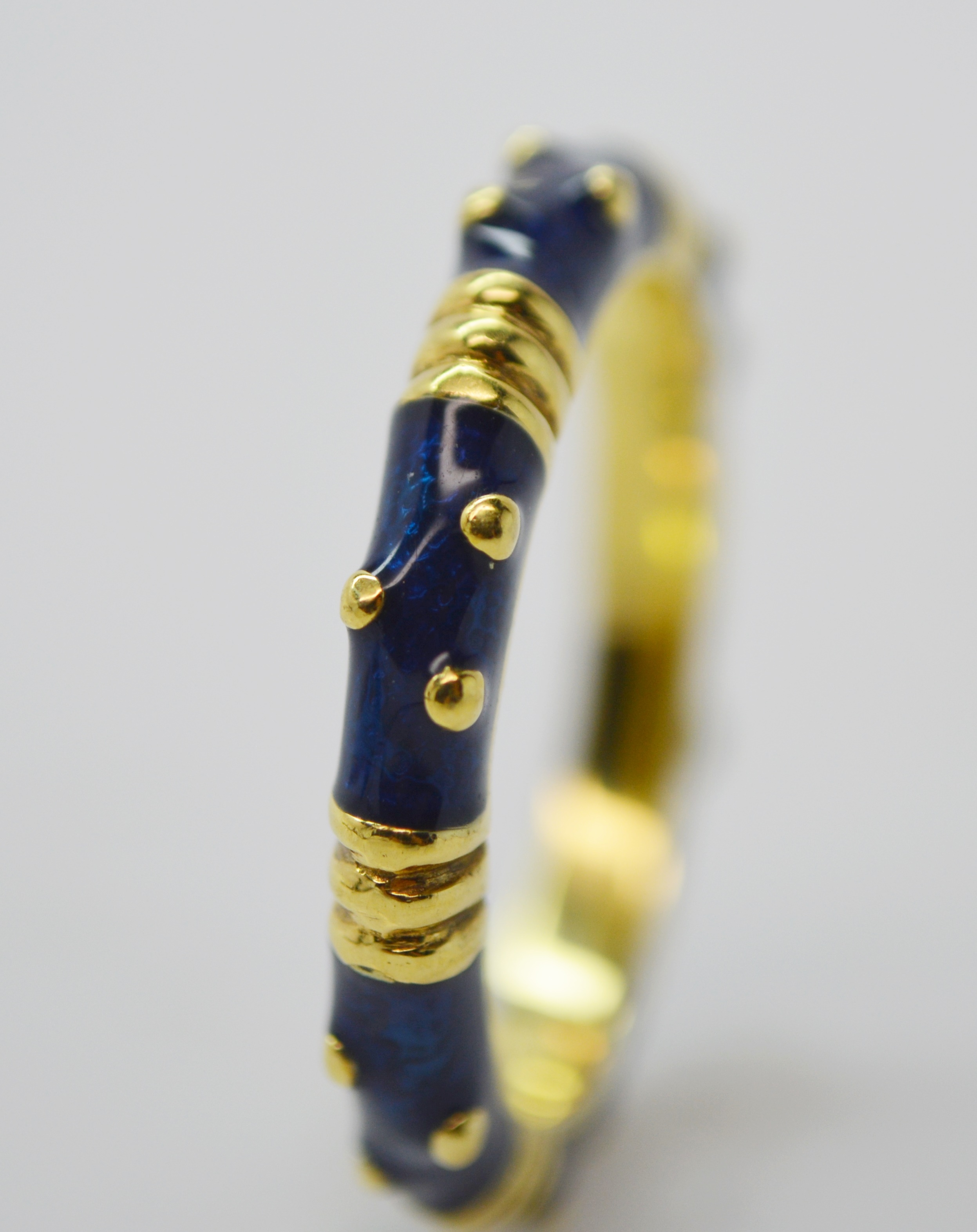 Hidalgo 18K Yellow Gold Paillonné Blue Enamel Ring