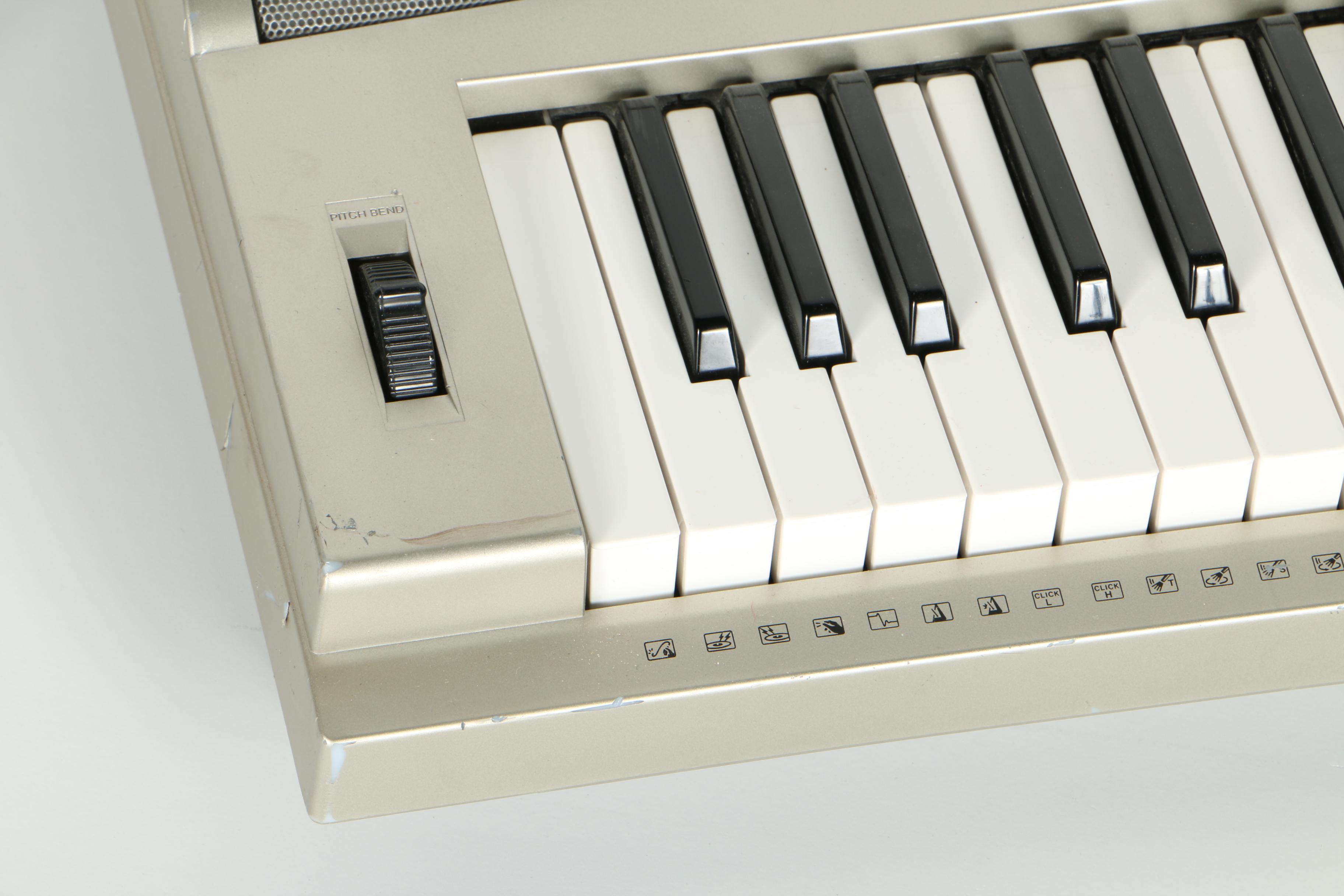 Yamaha Portable Electronic Keyboard