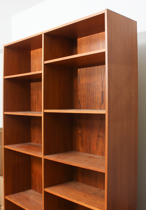 Mahogany Hued Composite Wood Bookcase