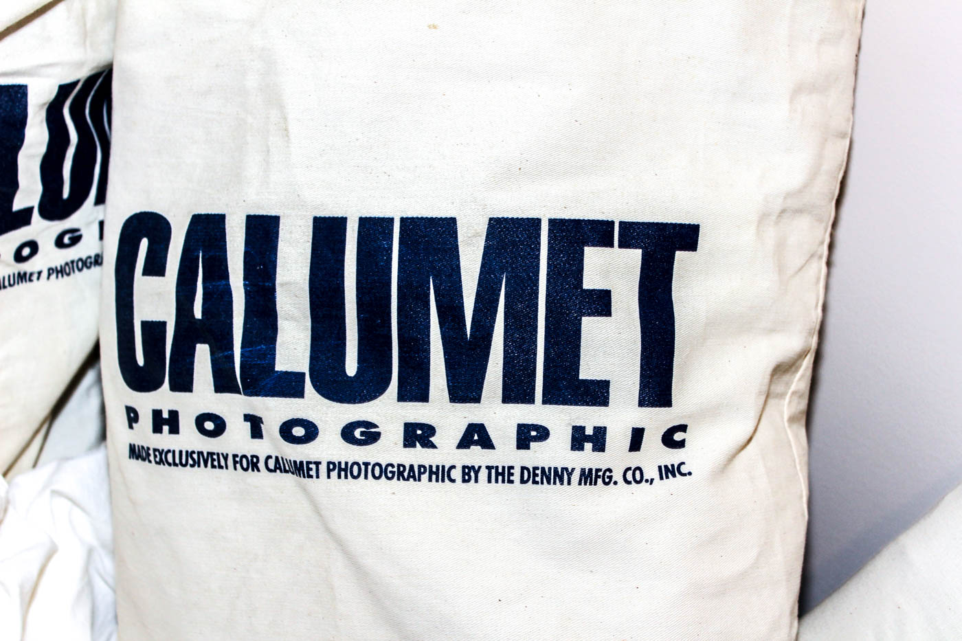Calumet Photography Backdrops and Model Seating