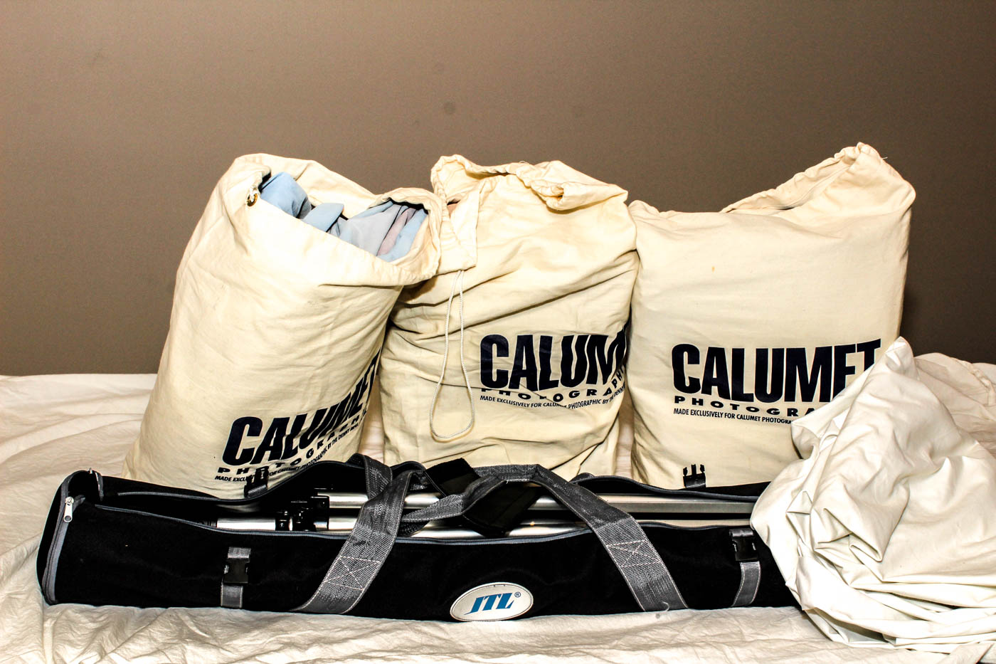 Calumet Photography Backdrops and Model Seating