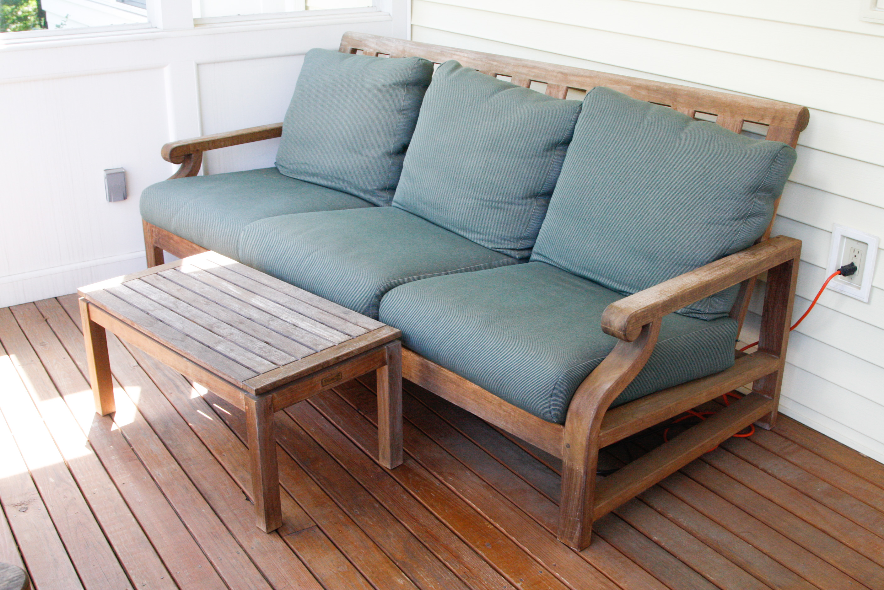 Kingsley-Bate Nantucket Teak Wood Sofa with Coffee Table