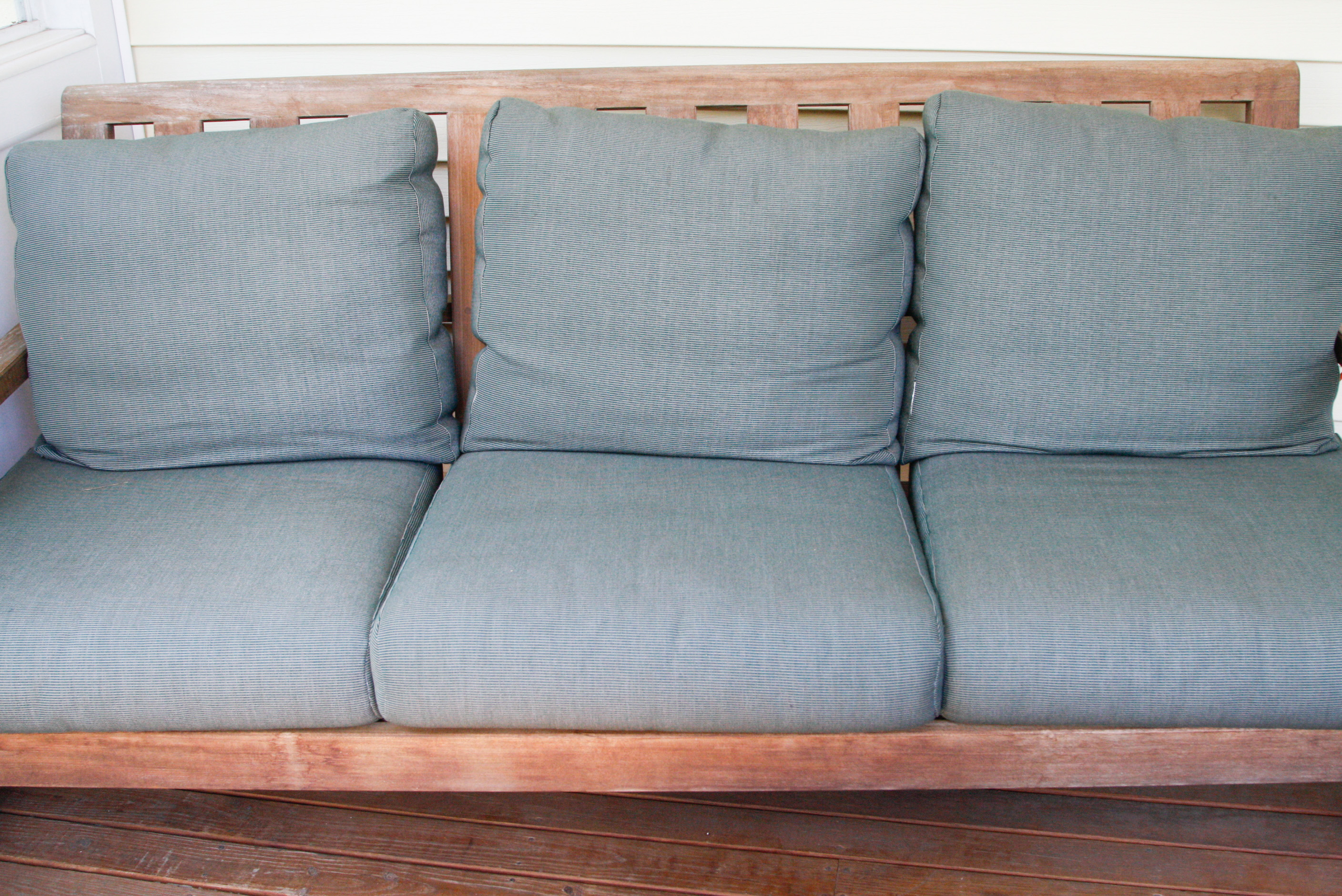 Kingsley-Bate Nantucket Teak Wood Sofa with Coffee Table
