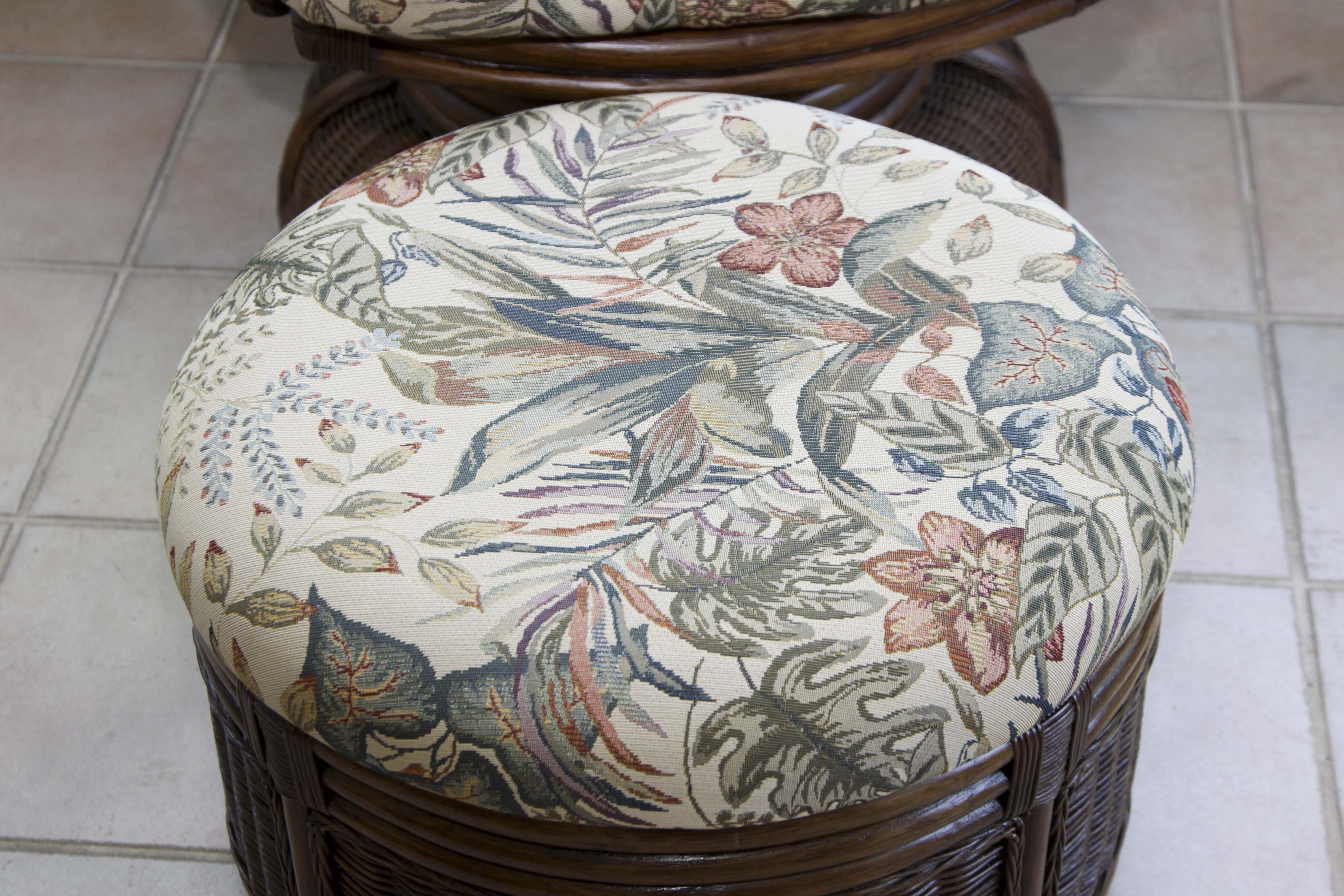 Wicker Swivel Arm Chair with Ottoman