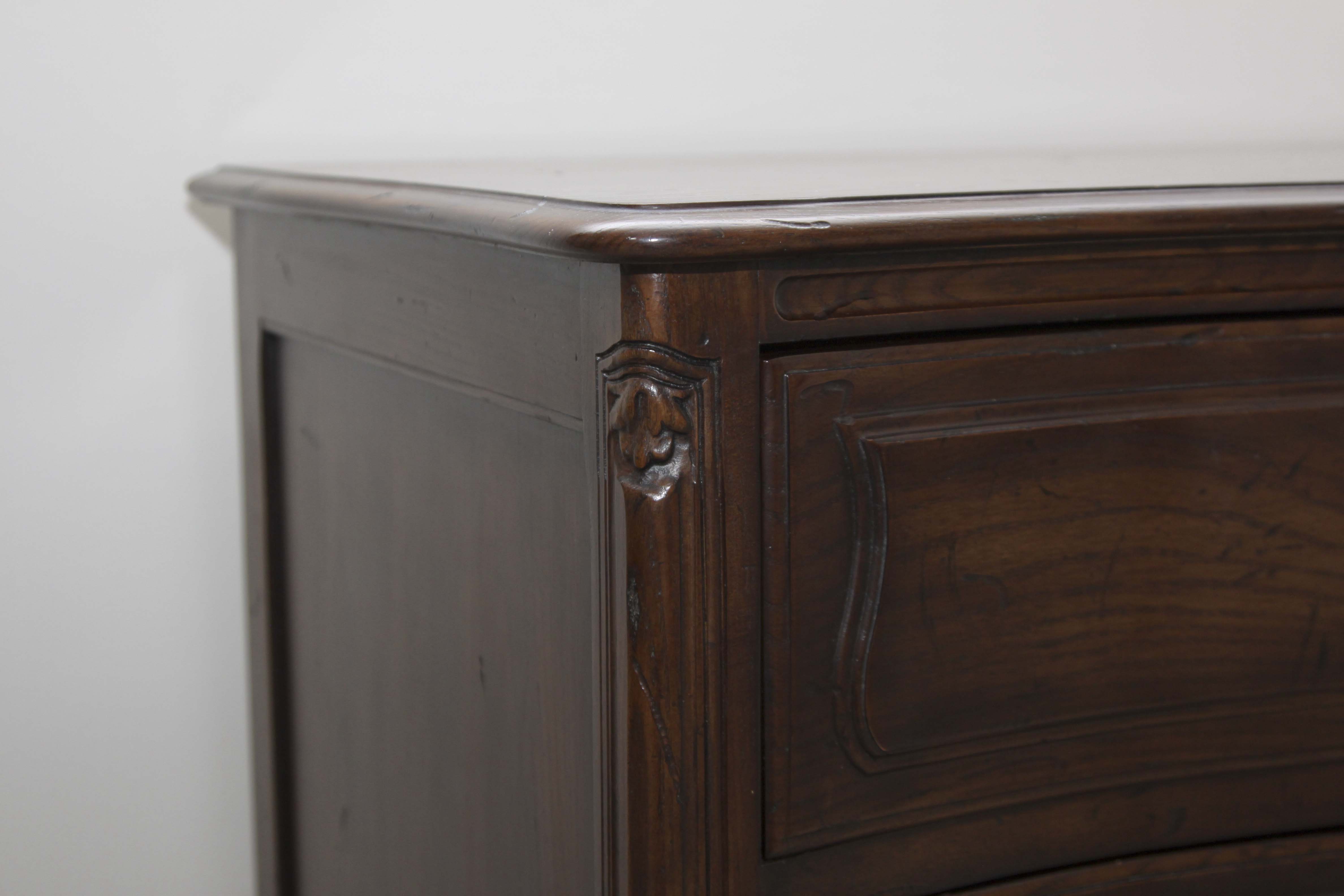 Henredon "Four Centuries" Chest of Drawers