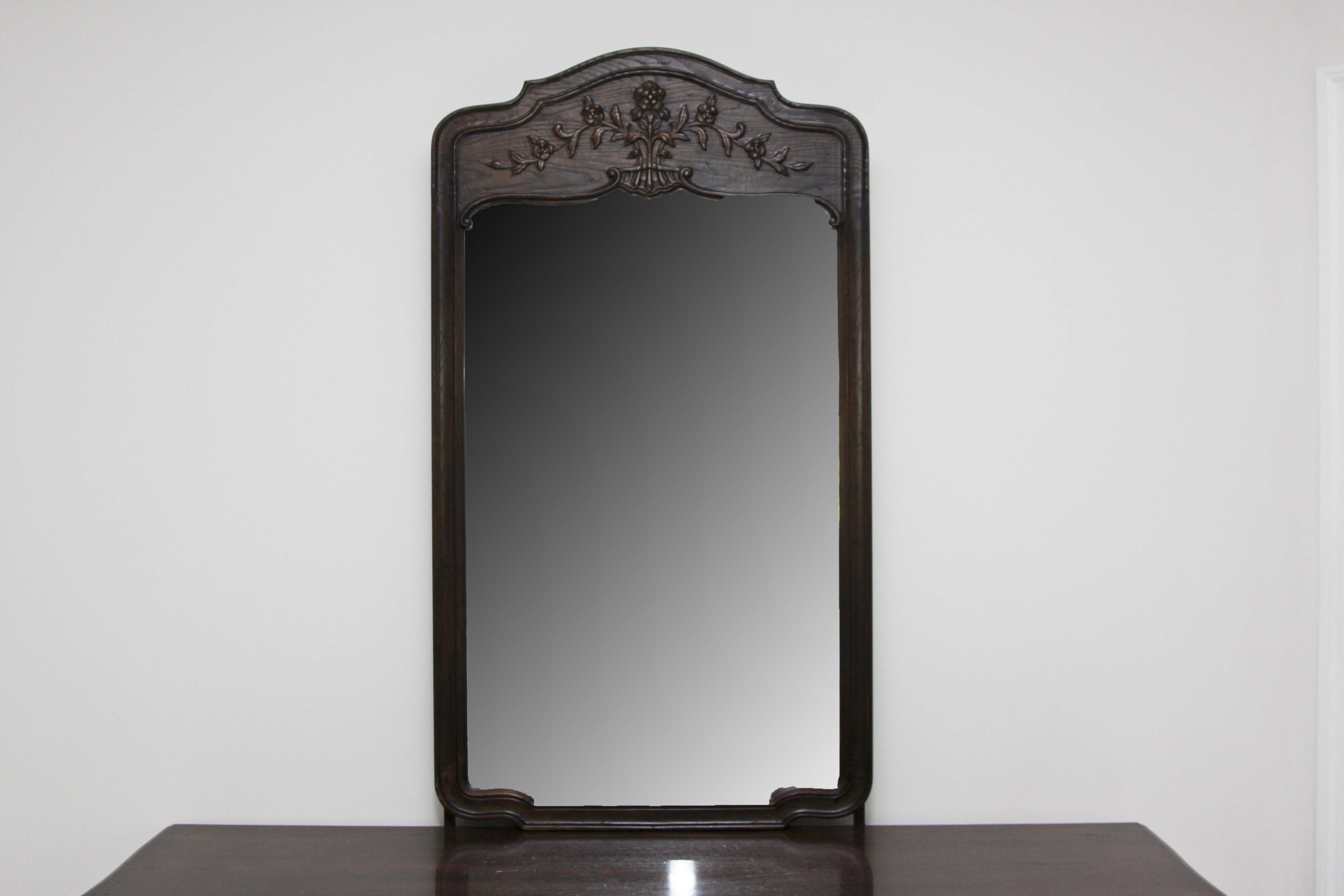 Henredon "Four Centuries" Dresser and Mirror