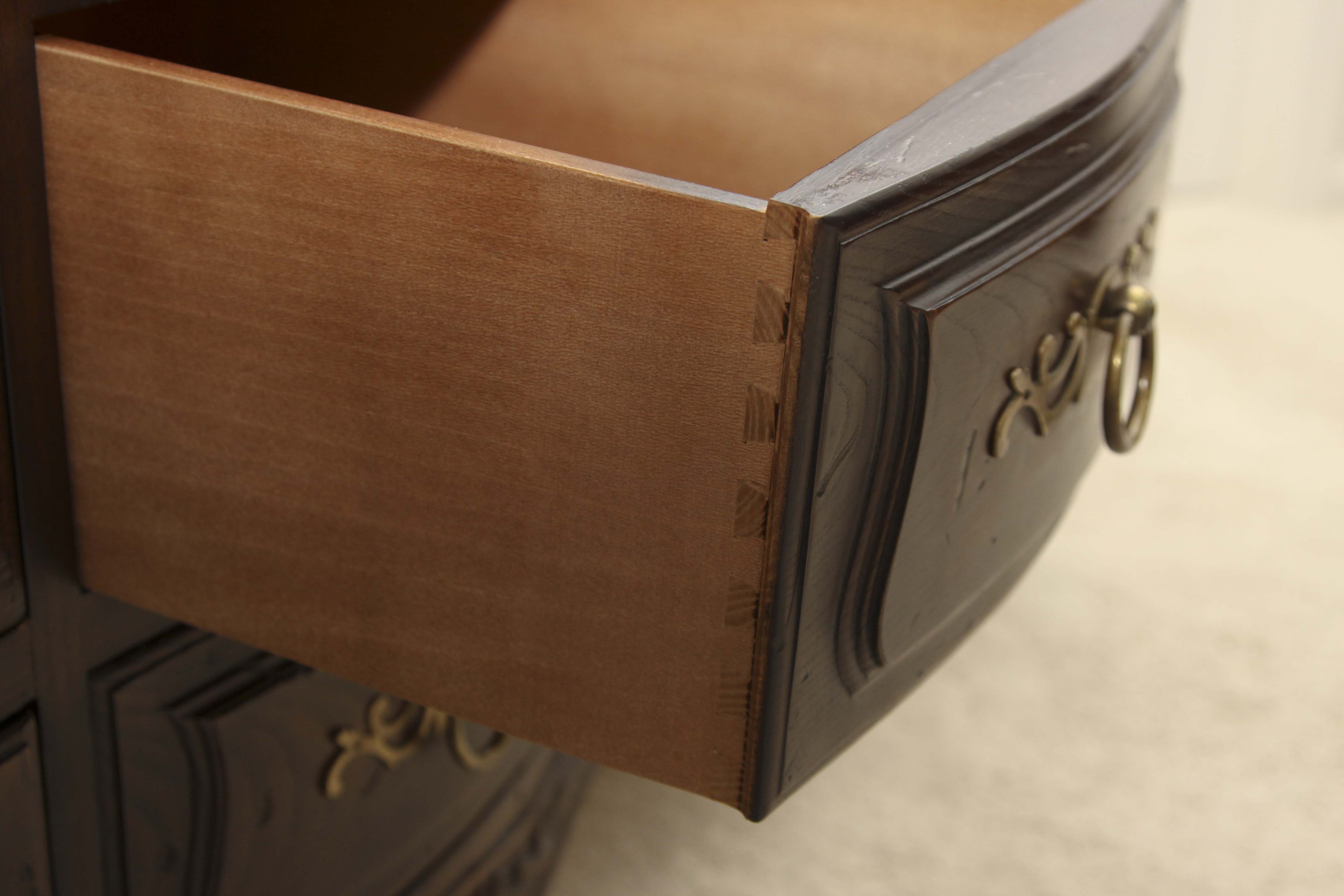 Henredon "Four Centuries" Dresser and Mirror