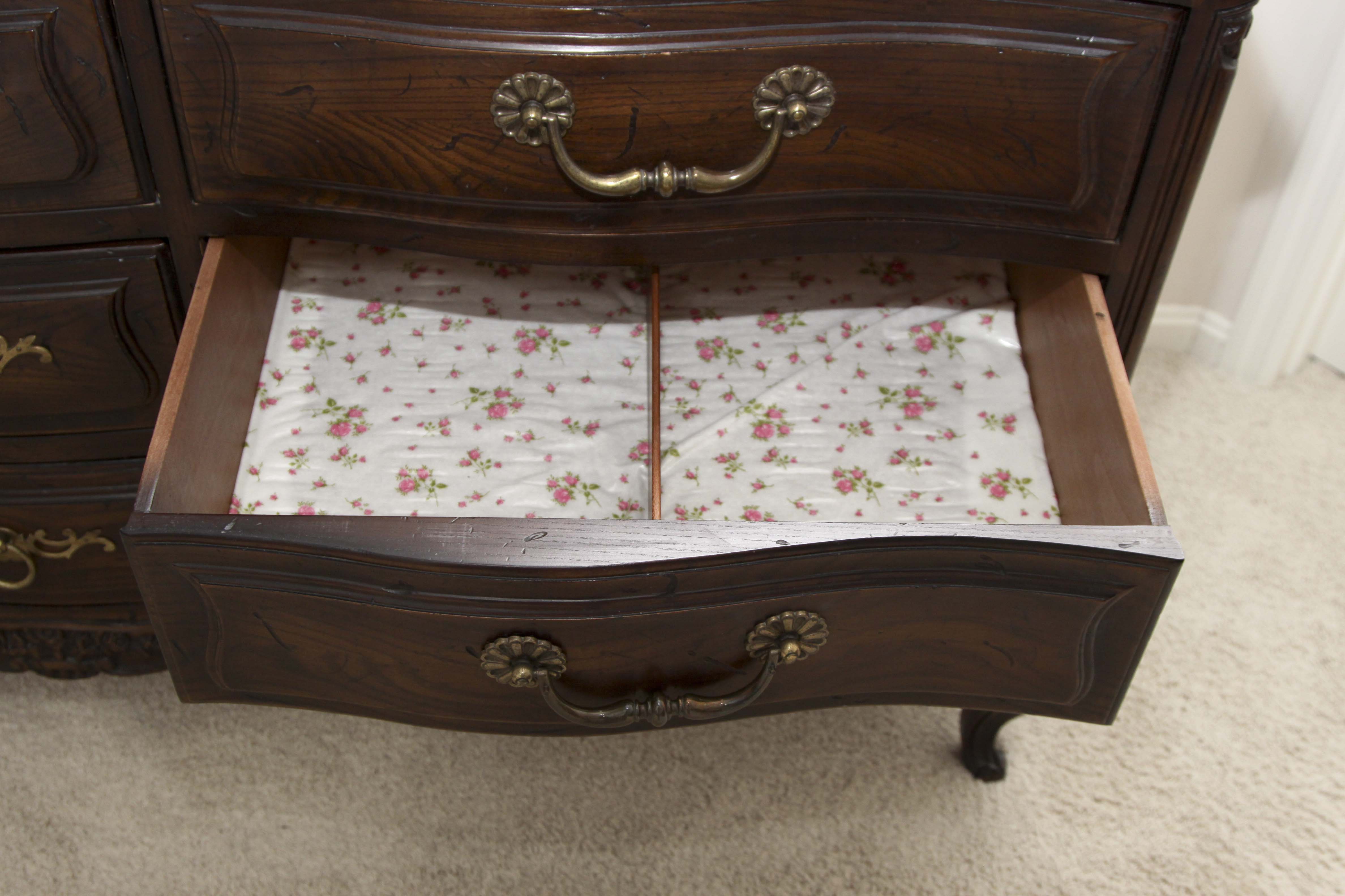 Henredon "Four Centuries" Dresser and Mirror