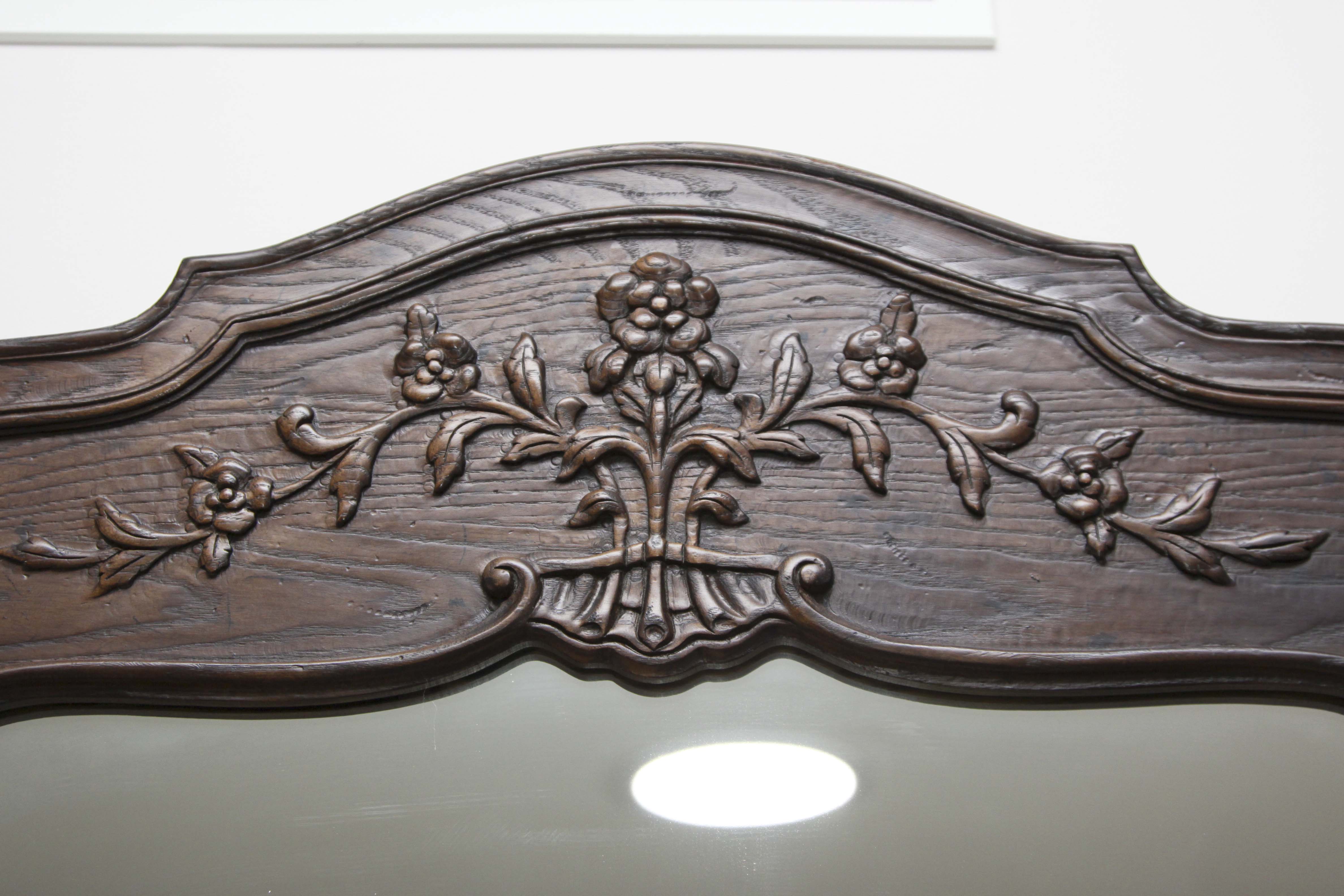 Henredon "Four Centuries" Dresser and Mirror