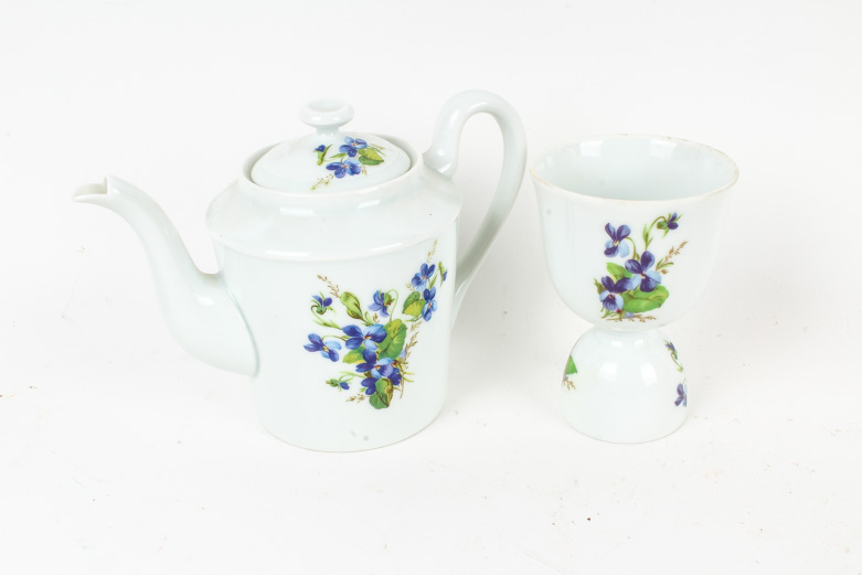 Violet-Themed Fine China Tableware