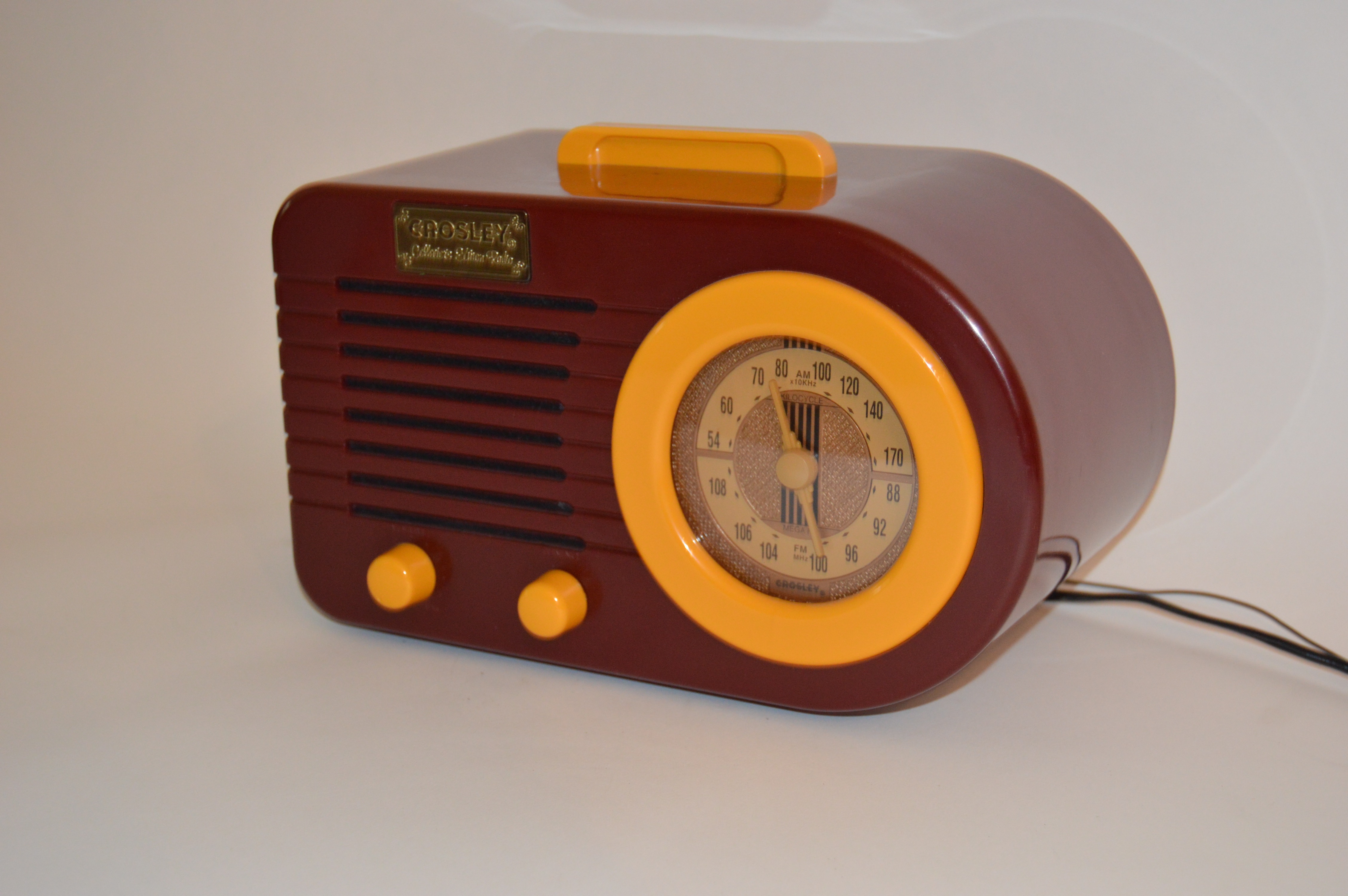 Crosley "Collector's Edition" AM/FM Radio
