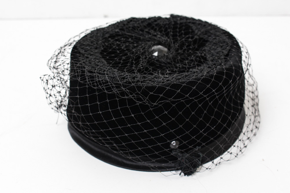 Women's Vintage Hats