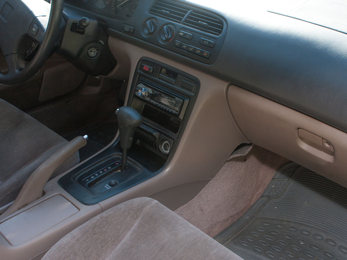 1995 Honda Accord LX Sedan