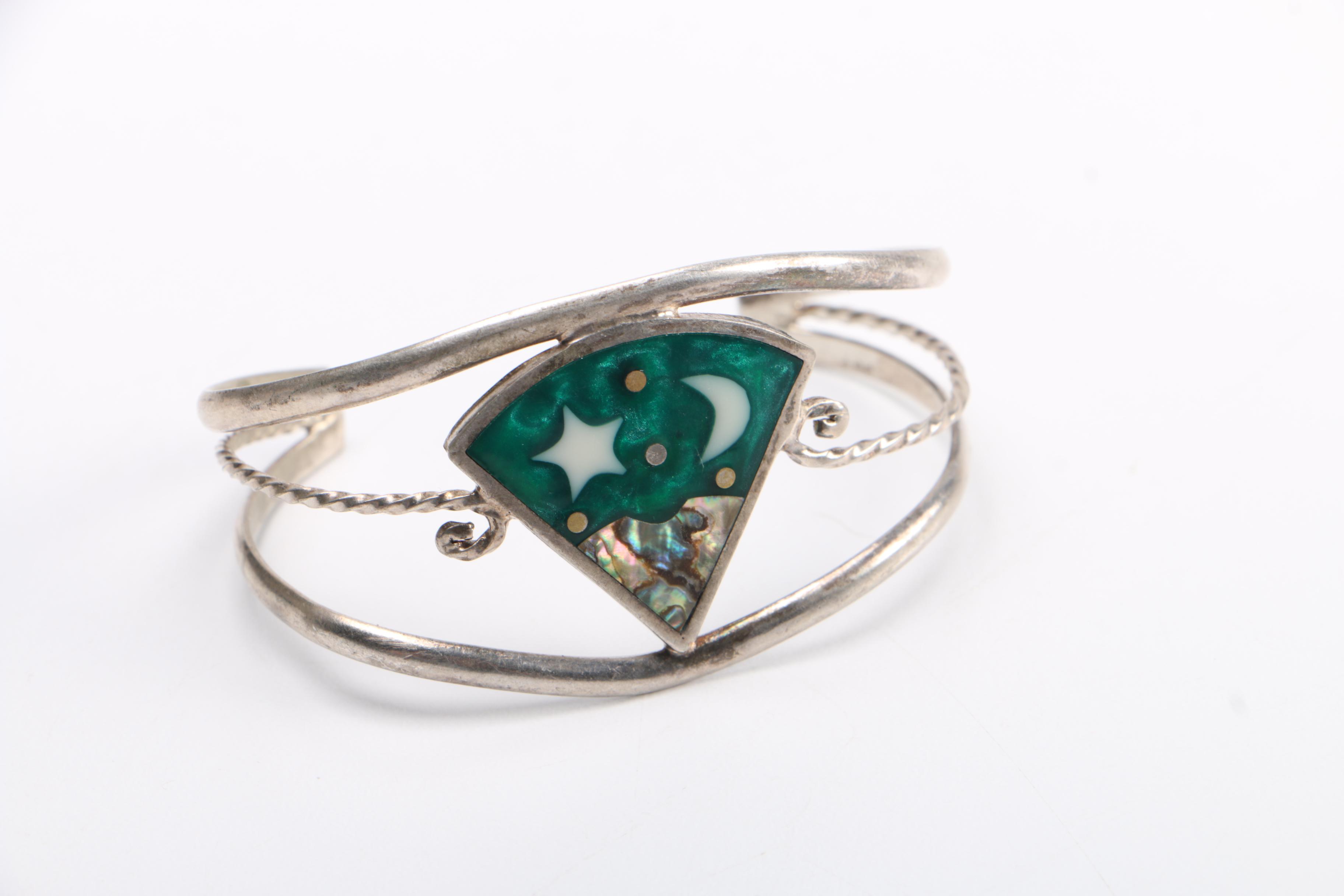 Costume Jewelry Including a Decorative Ring