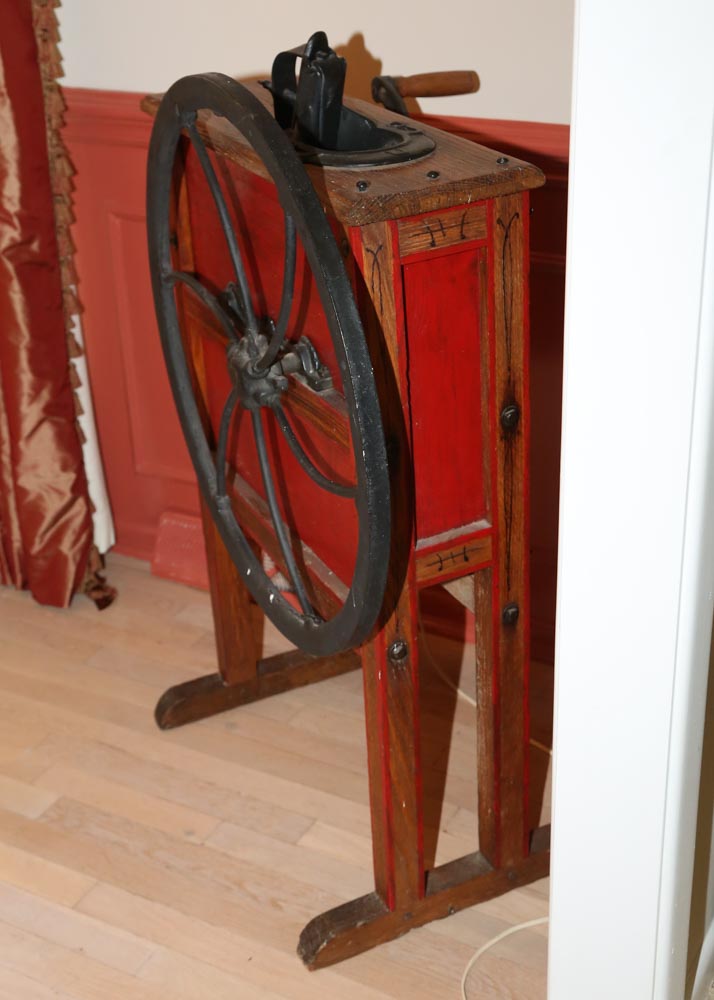 1800s Hand Crank Corn Sheller