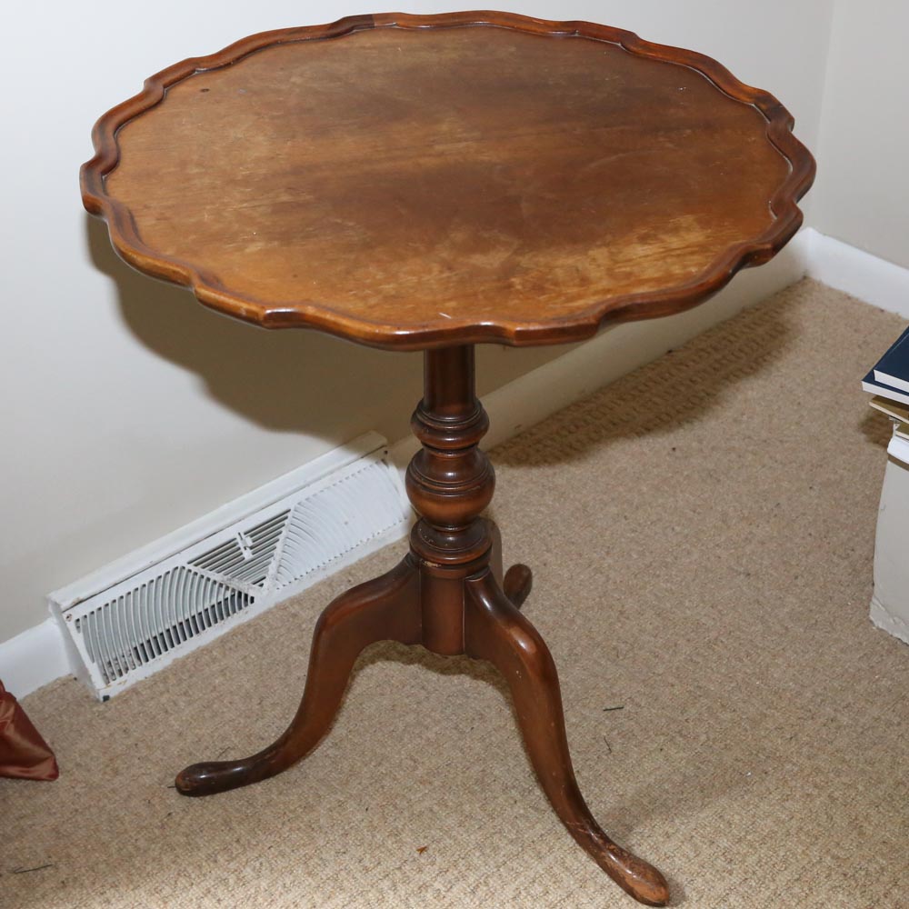 Vintage Mahogany Pie Crust Tea Table