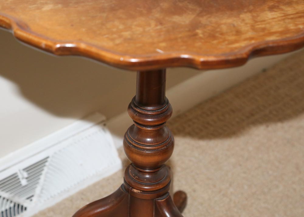 Vintage Mahogany Pie Crust Tea Table