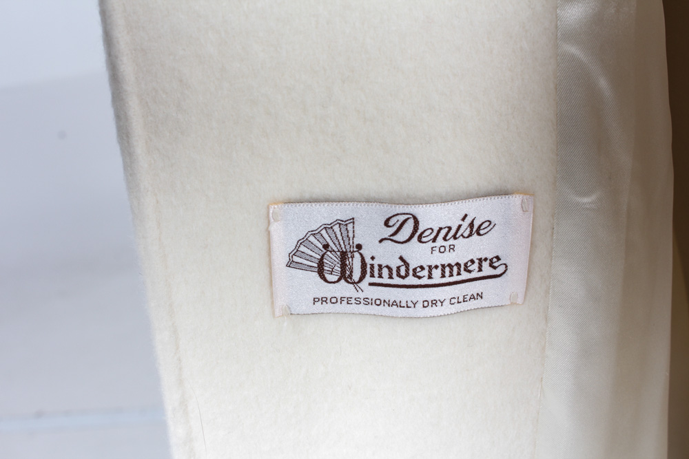 Women's Wool Coat With White Rabbit Collar