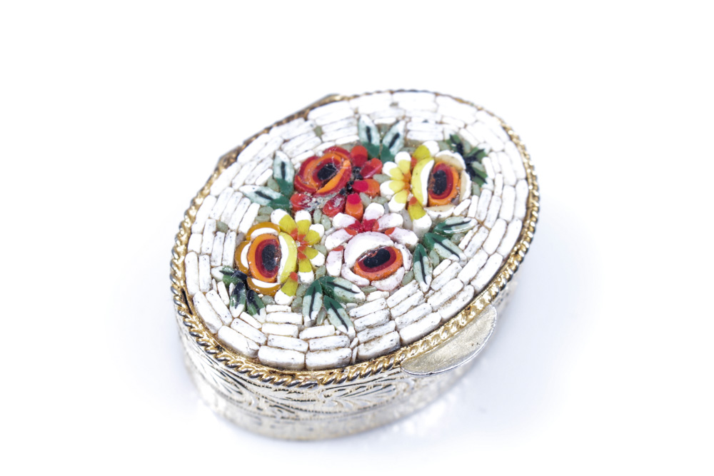 Retro Curio Jewelry Collection