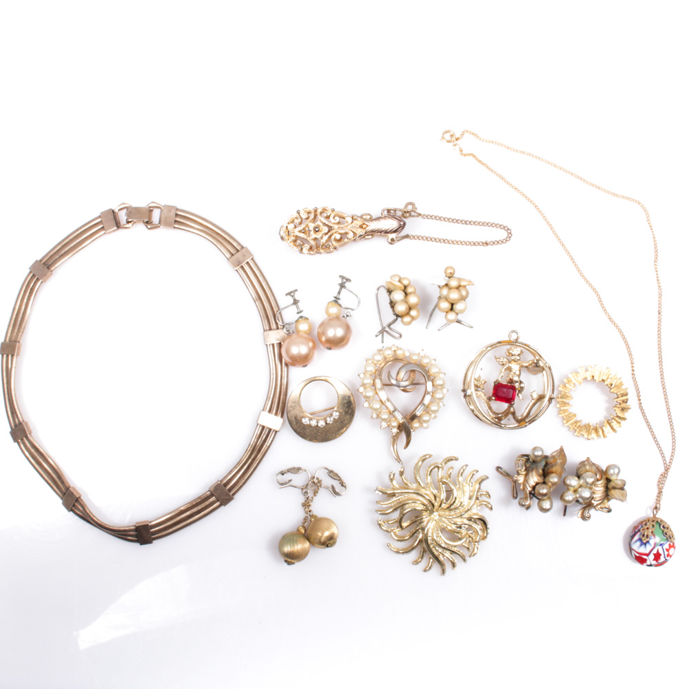 Costume Jewelry in Gold Tone