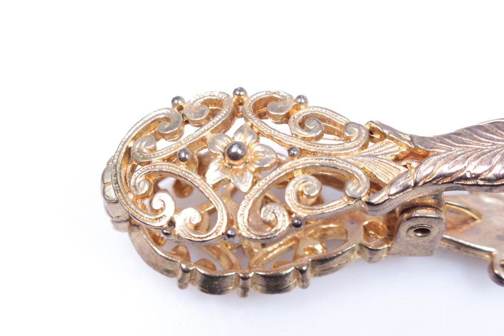 Costume Jewelry in Gold Tone