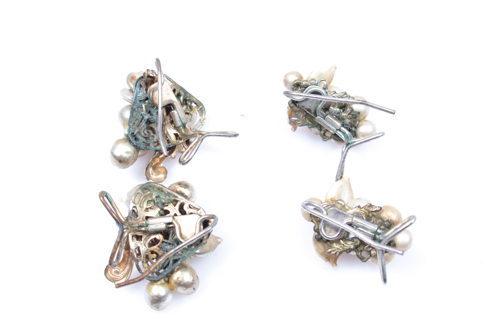 Costume Jewelry in Gold Tone