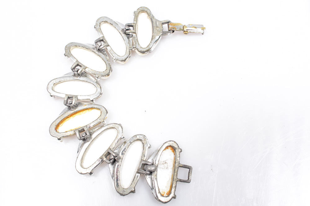 Vintage White Beaded Jewelry