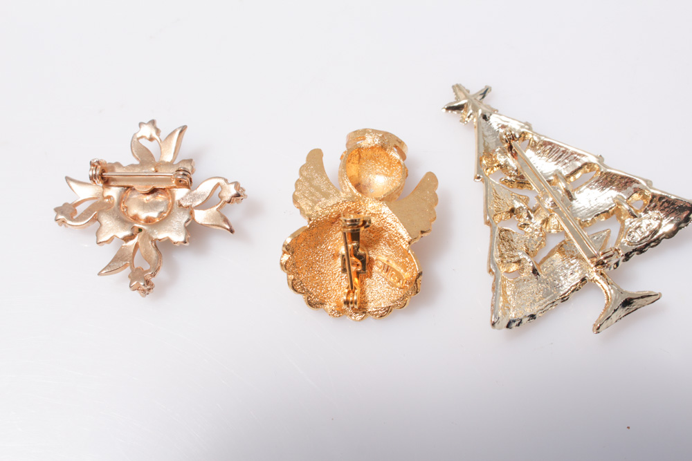 Charming Mid Century Christmas Jewelry
